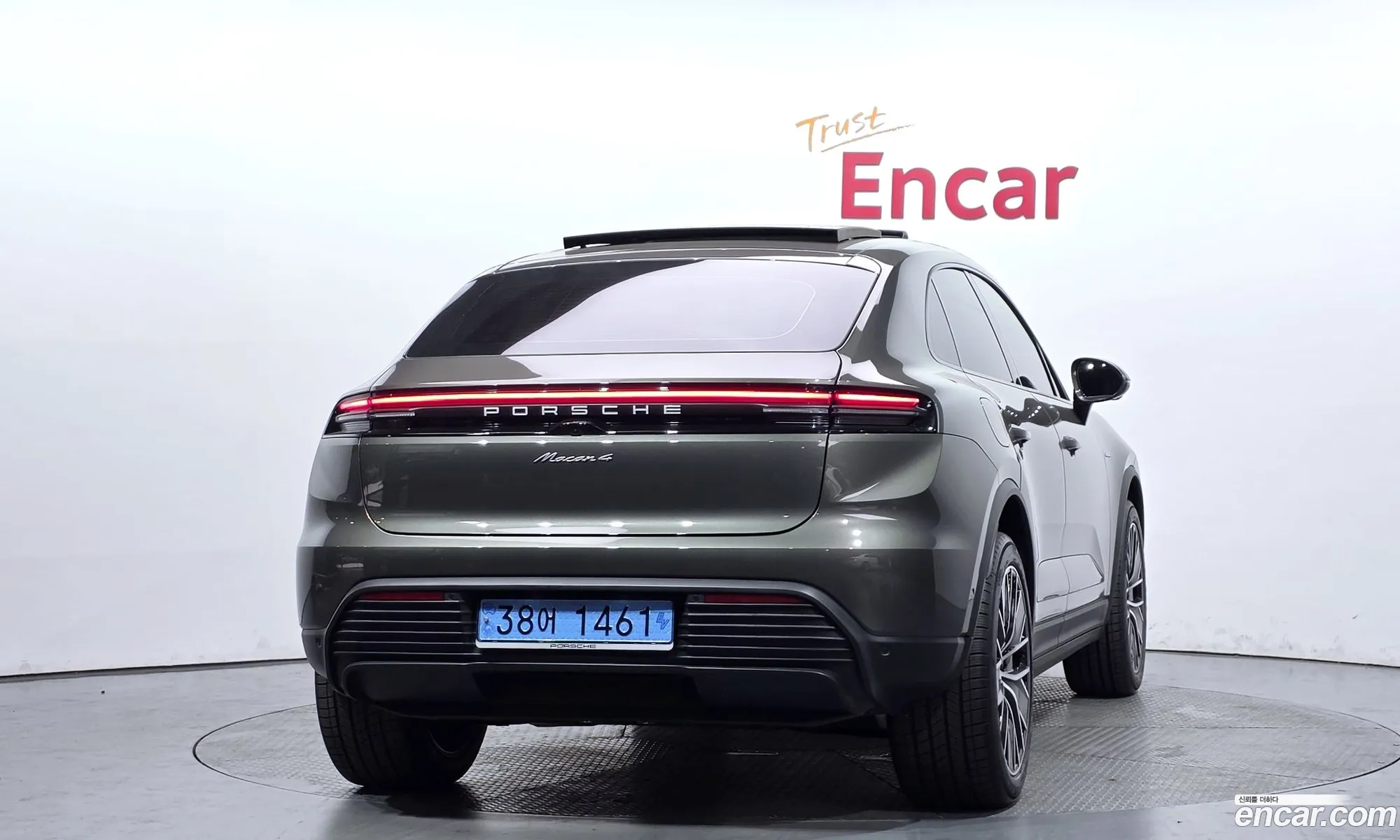 Porsche Macan EV 2025 WP1AA2XA5SL000911 — 10