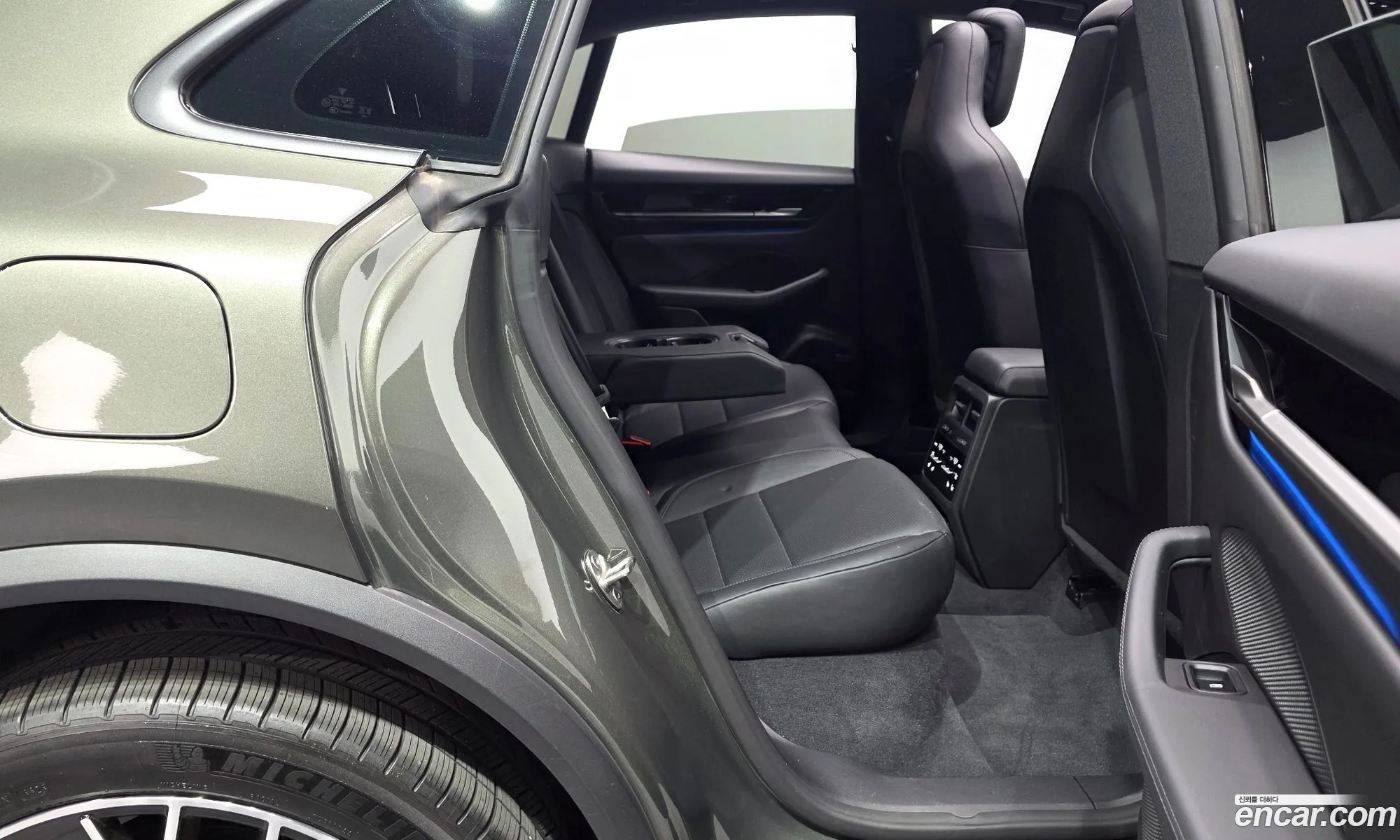 Porsche Macan EV 2025 WP1AA2XA5SL000911 — 17