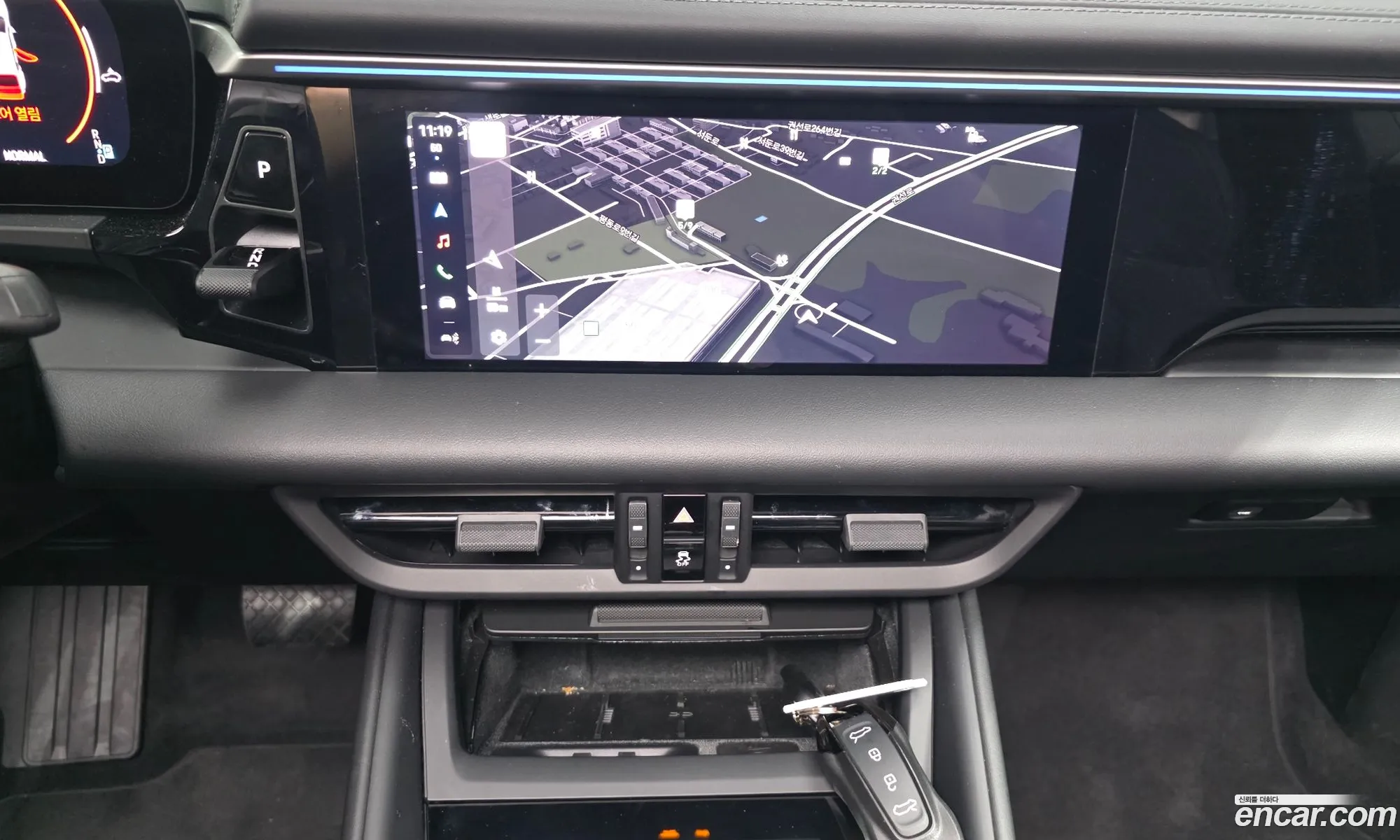 Porsche Macan EV 2025 WP1AA2XA5SL000911 — 8