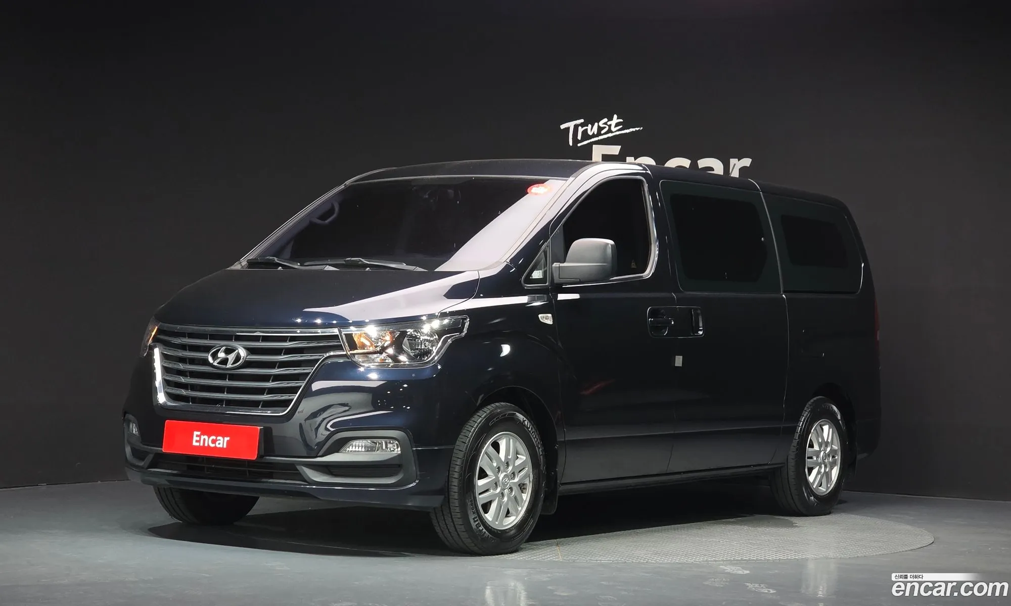 Hyundai Grand Starex 2019 — 24