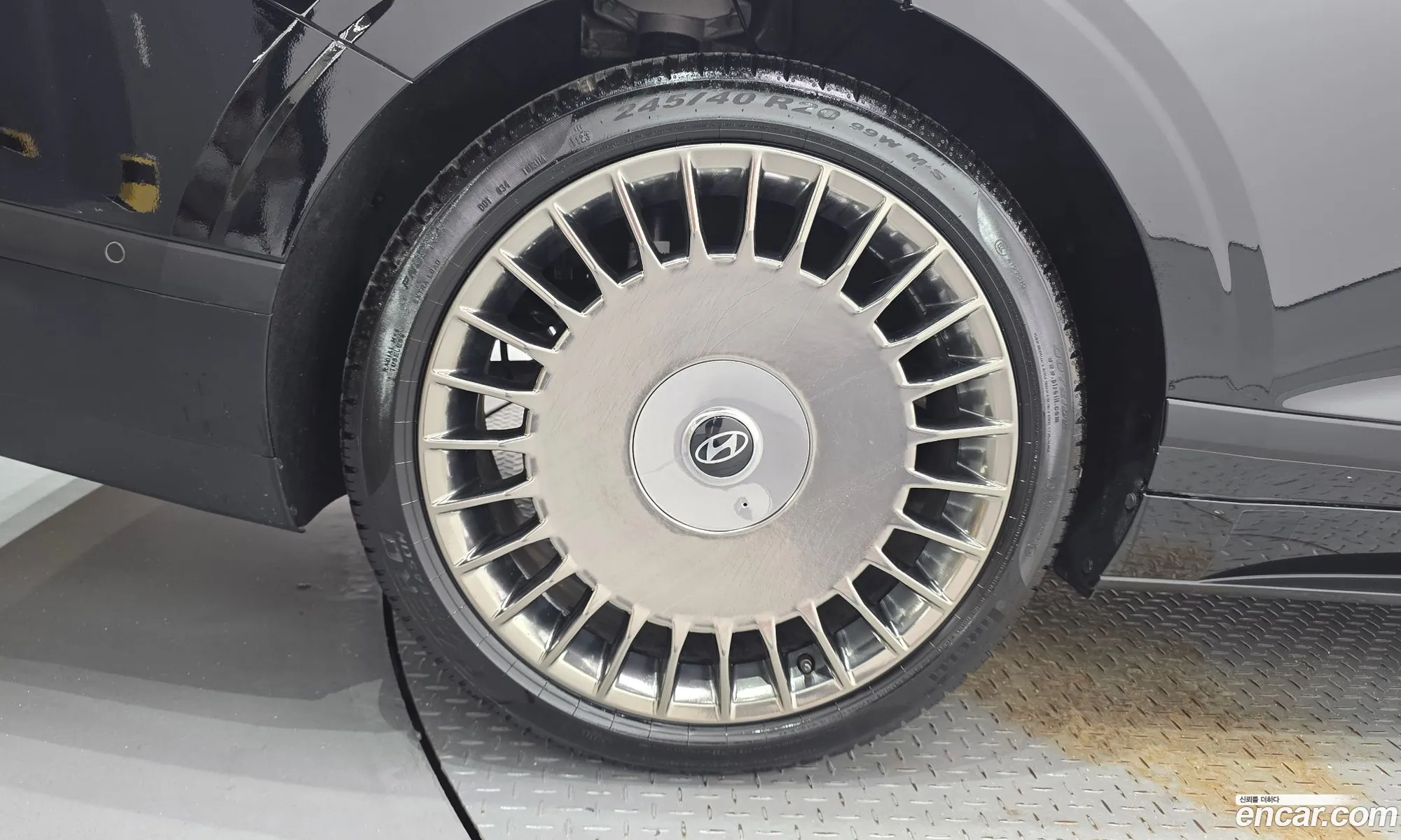 Hyundai Grandeur Hybrid 2023 — 19