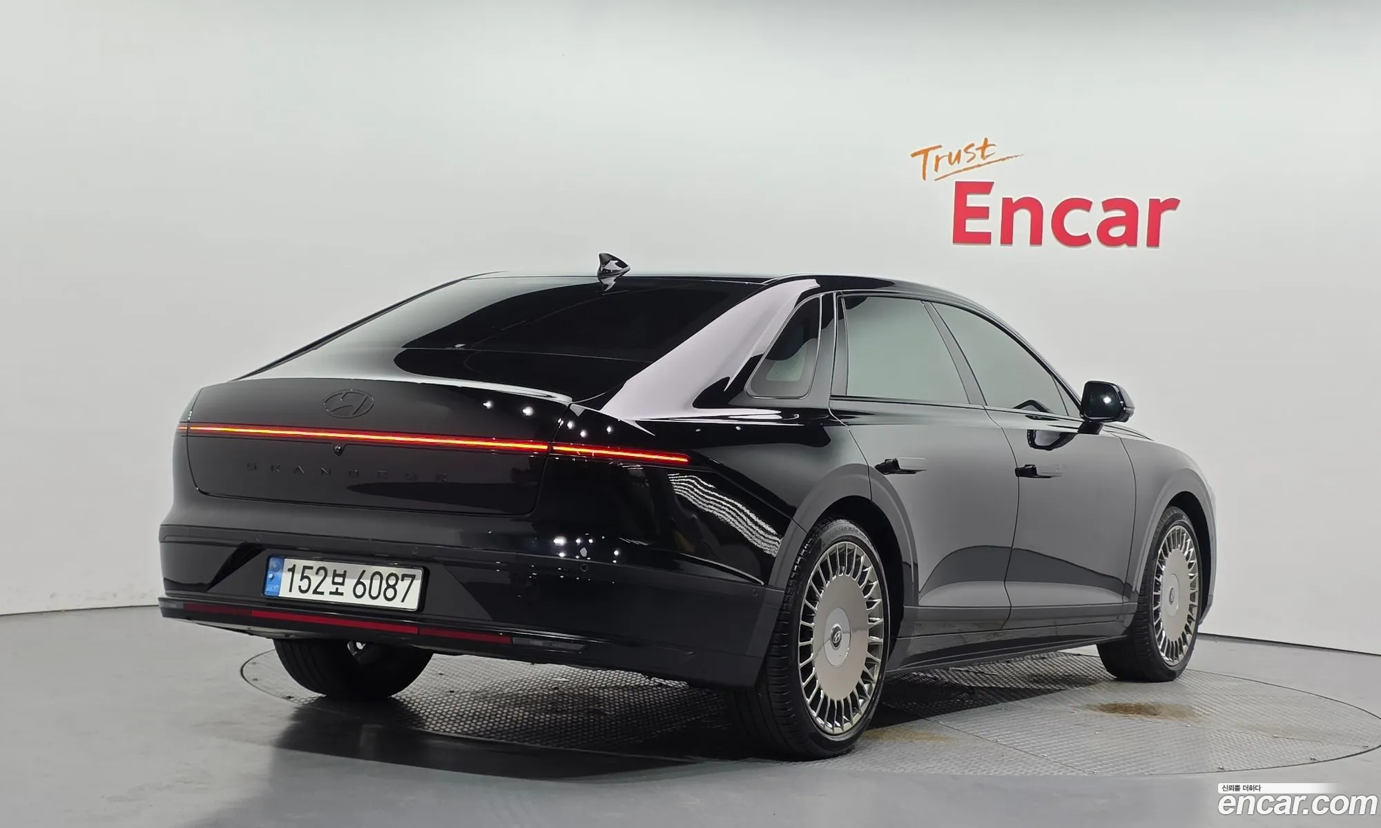 Hyundai Grandeur Hybrid 2023 — 23