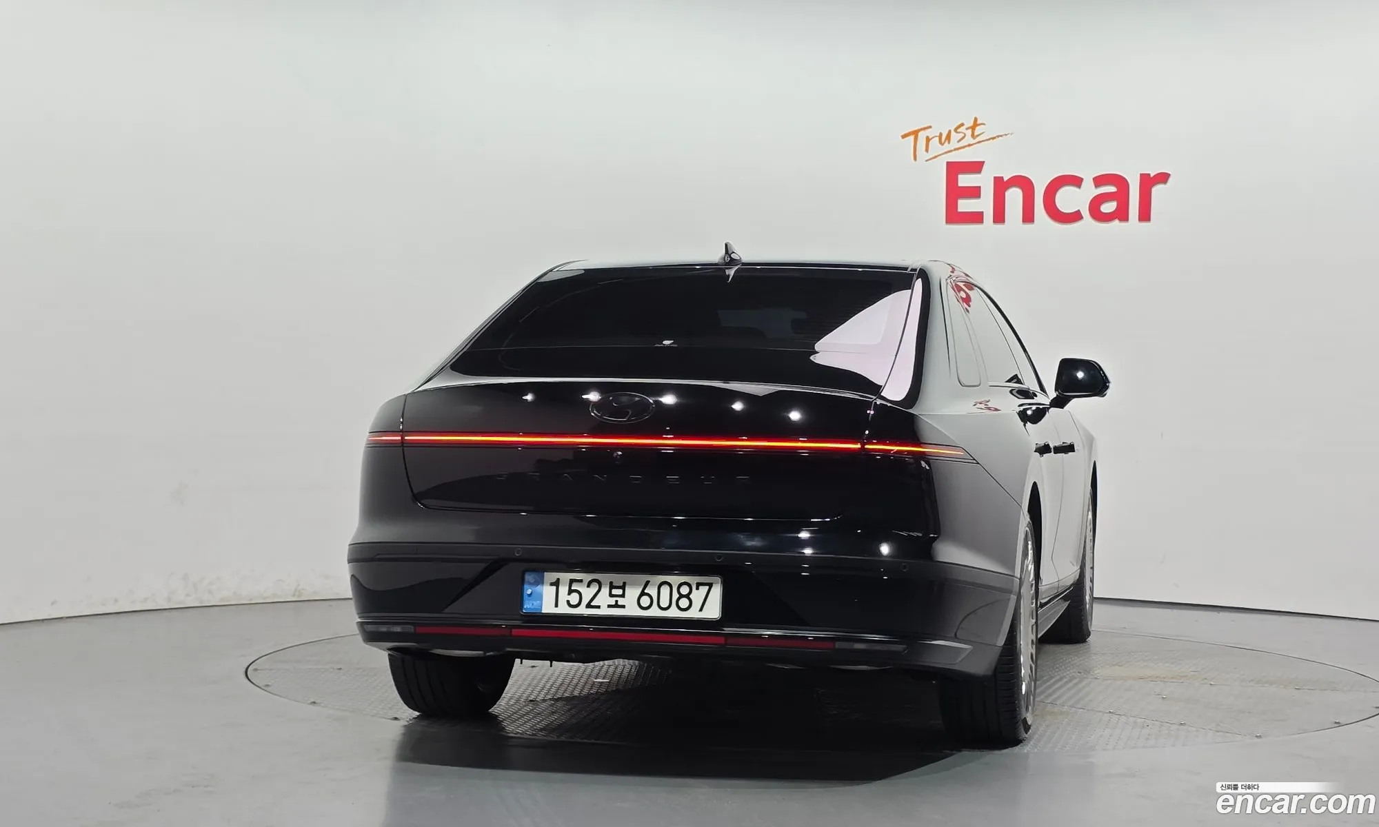 Hyundai Grandeur Hybrid 2023 — 31