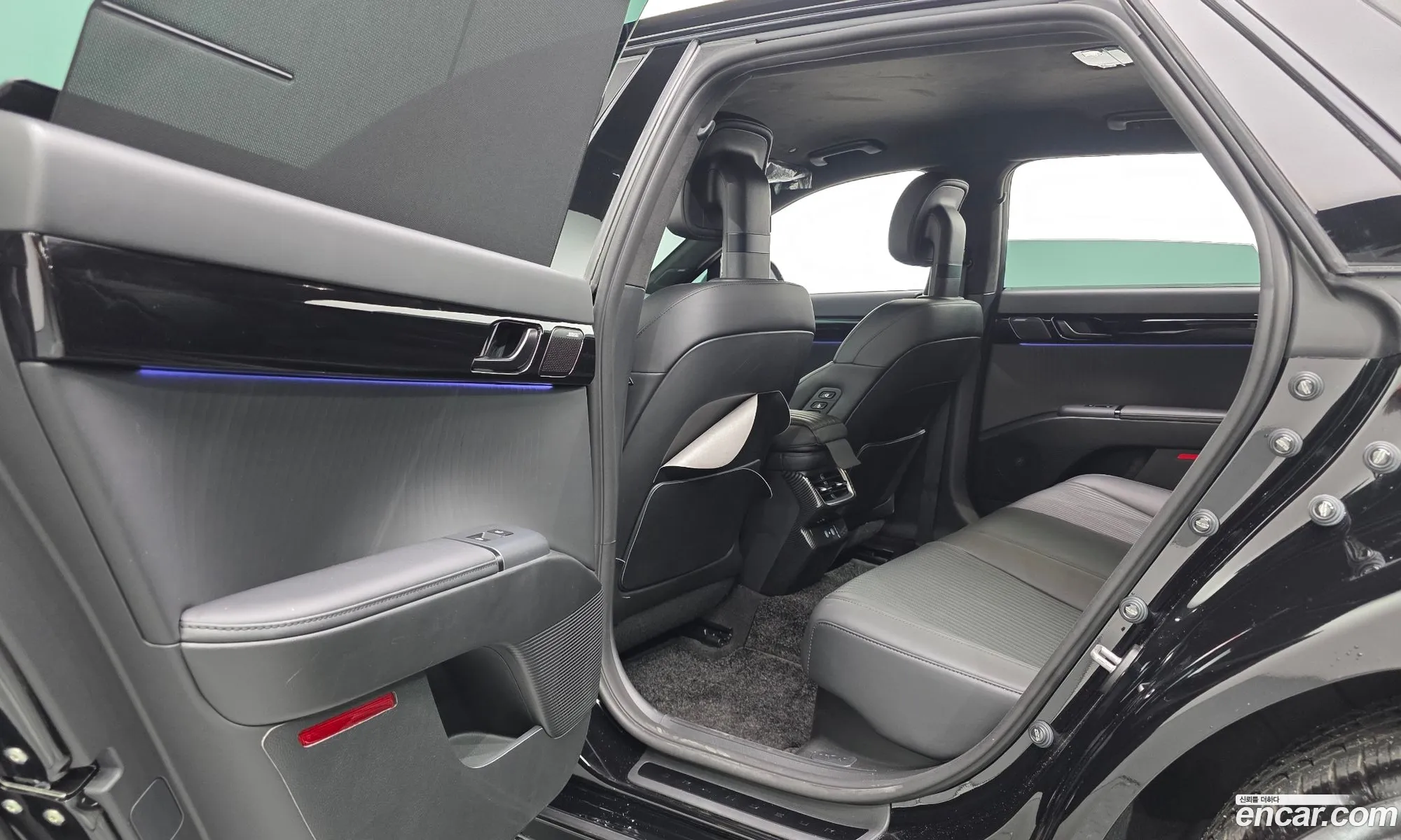 Hyundai Grandeur Hybrid 2023 — 6
