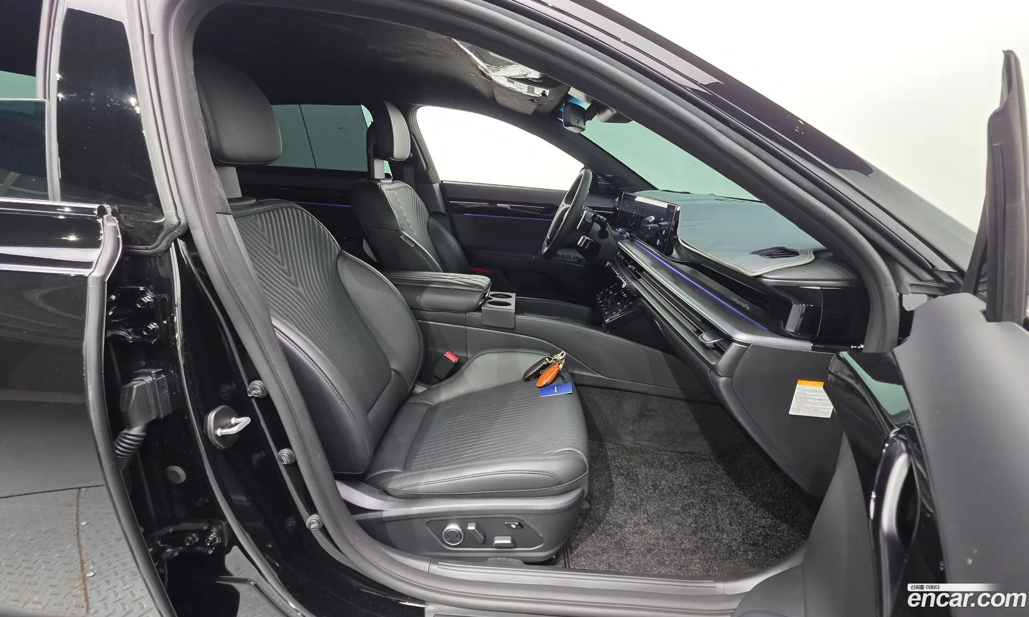 Hyundai Grandeur Hybrid 2023 — 13
