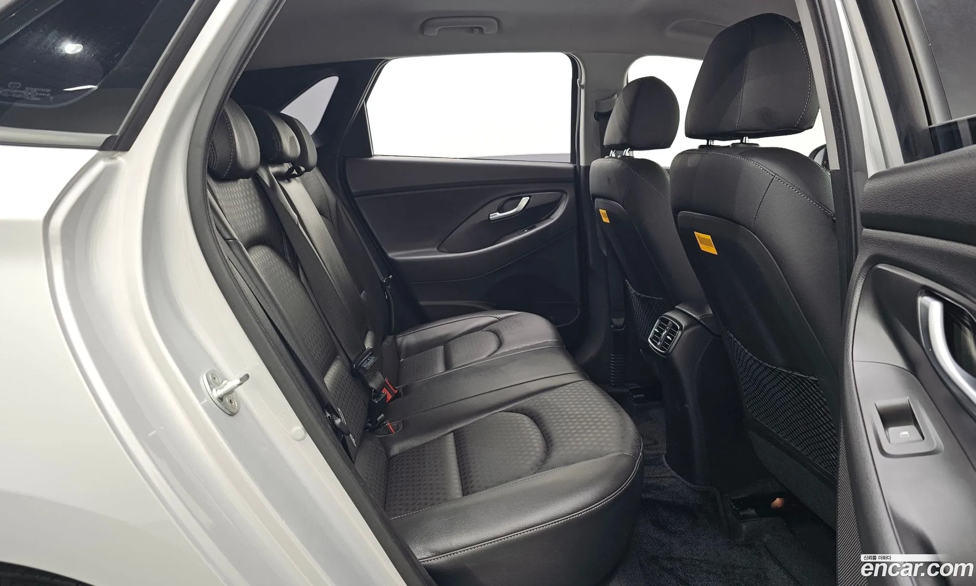 Hyundai i30 2016 — 11