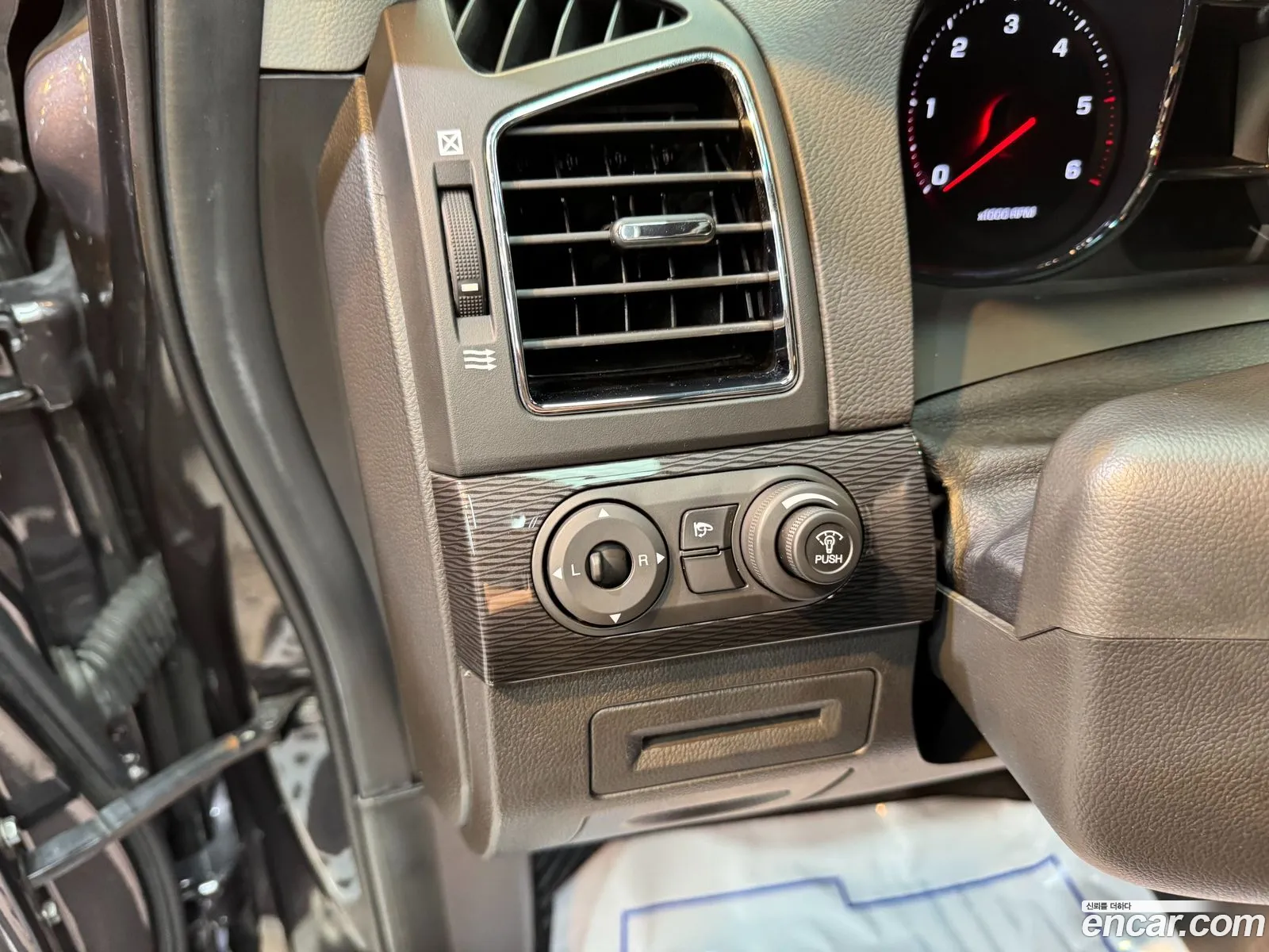 Chevrolet (GM Daewoo) Captiva 2013 — 15