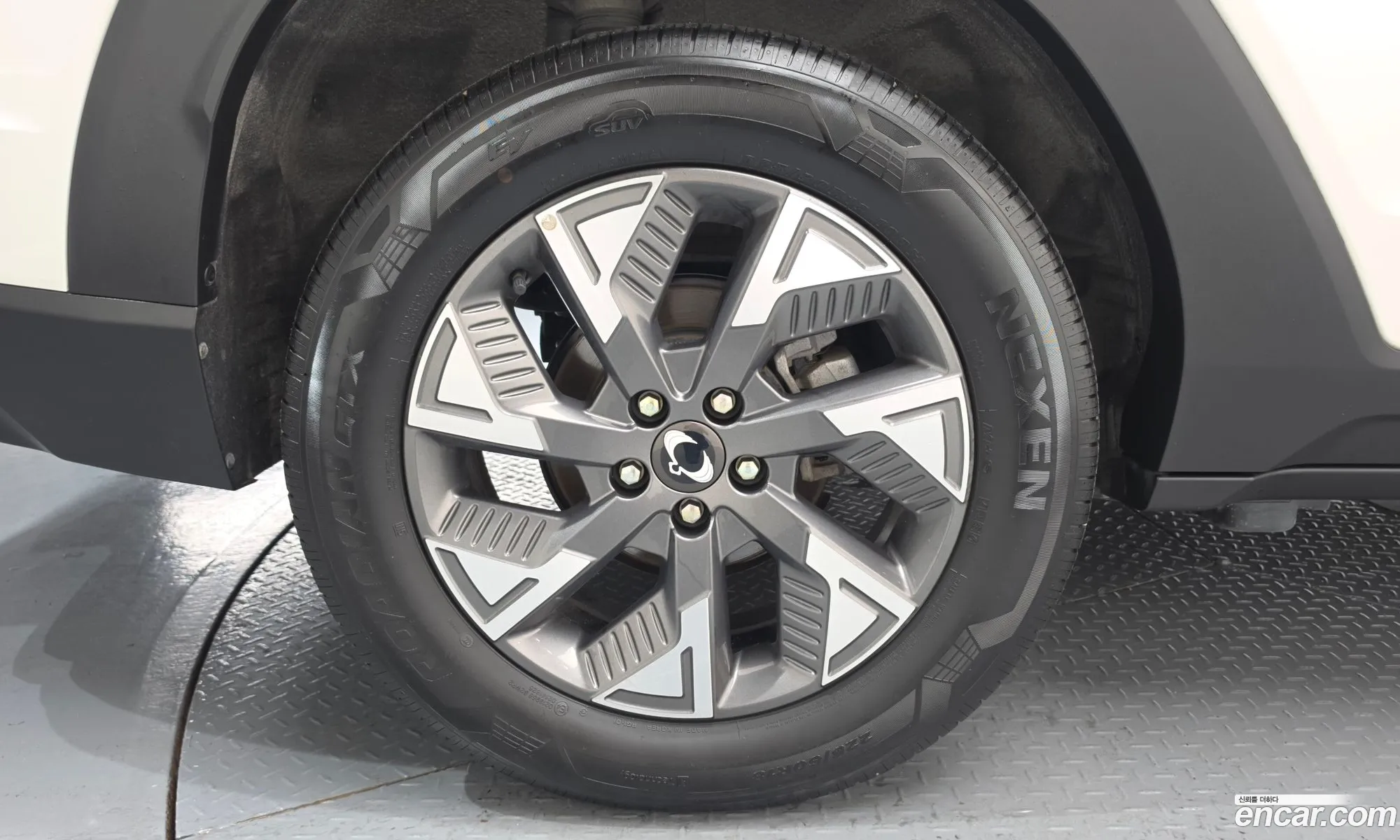 KG Mobility (SsangYong) Torres EVX