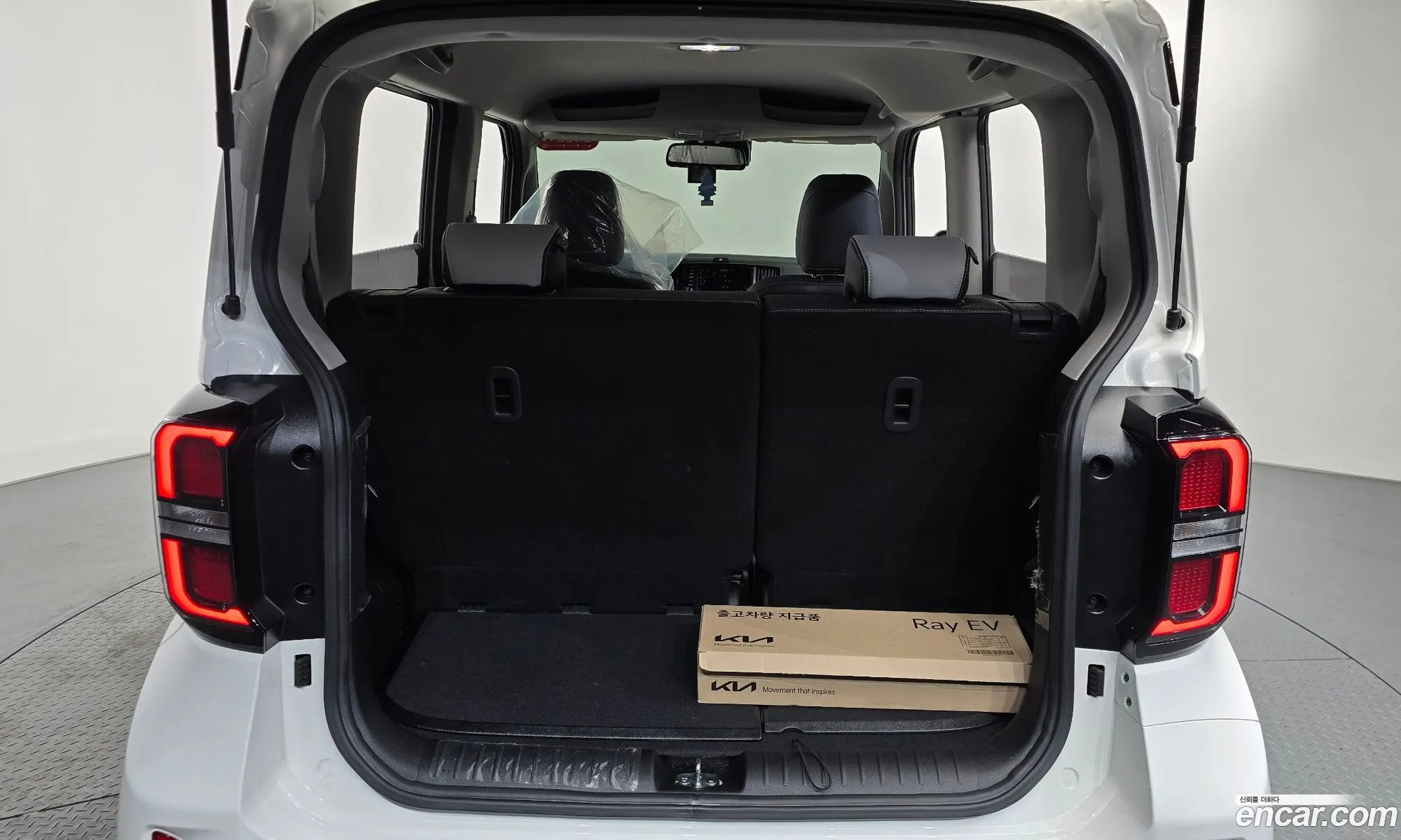 Kia Kia Ray EV 2024 — 10