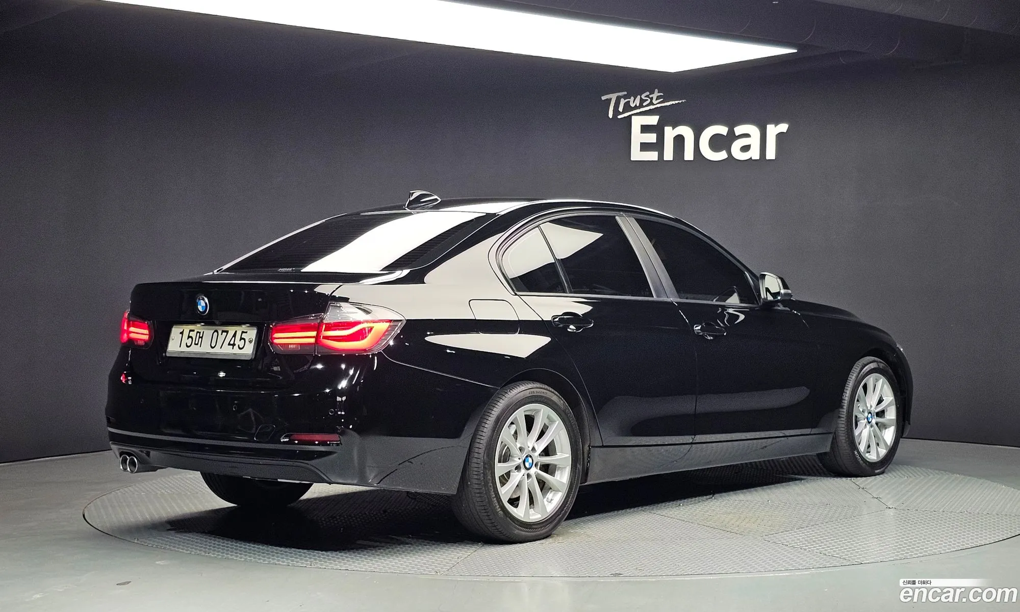 BMW 3 Series 2016 — 16