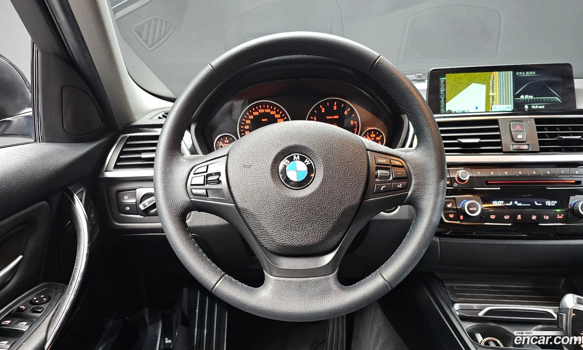 BMW 3 Series 2016 — 3