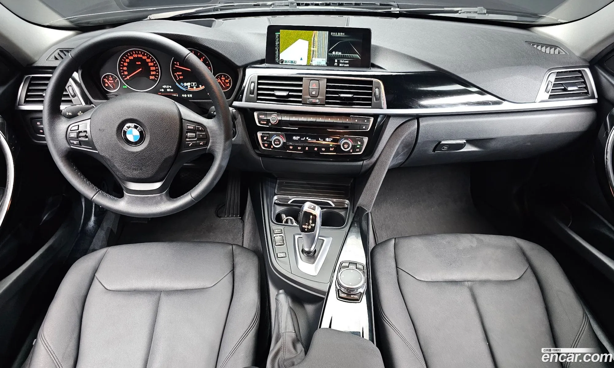 BMW 3 Series 2016 — 12