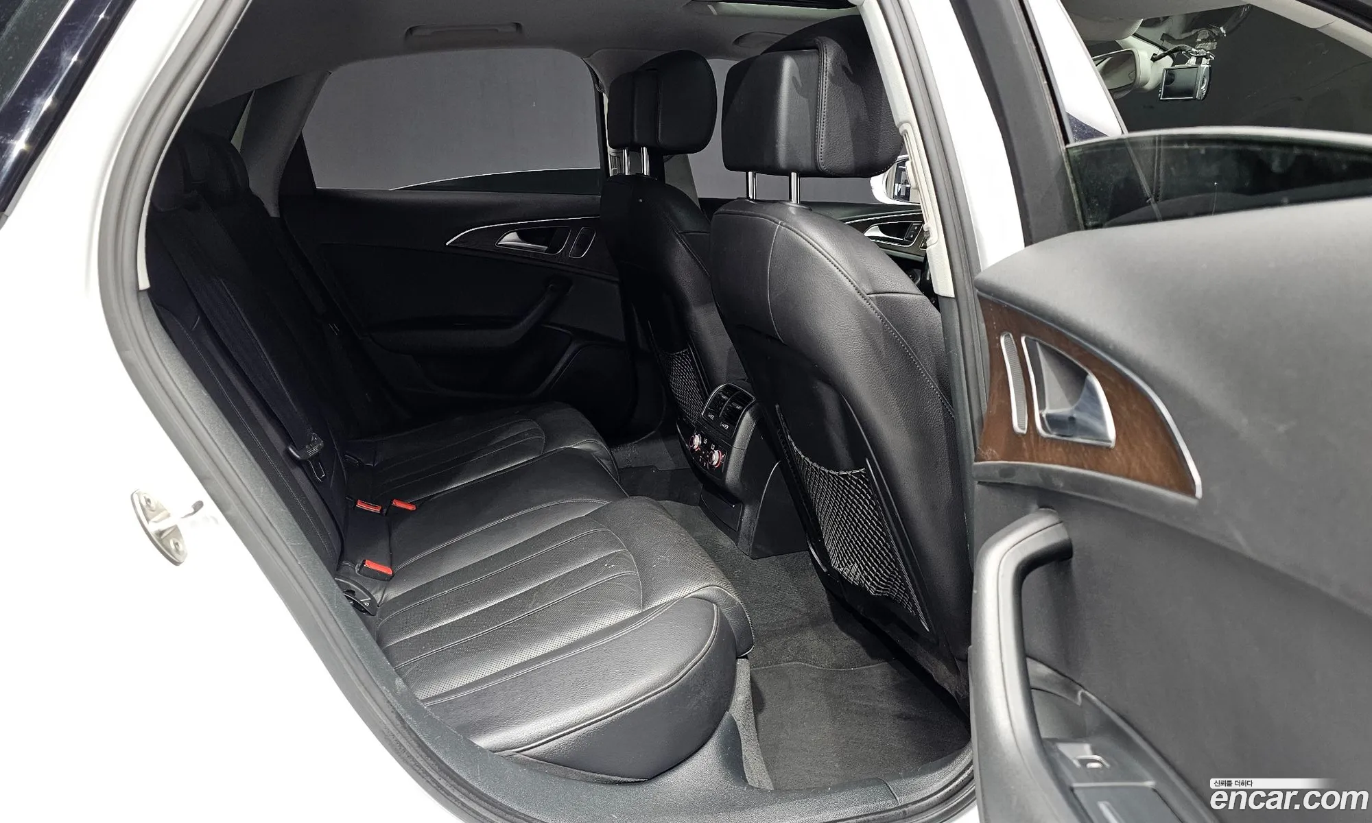 Audi A6 2016 WAUZZZ4GXGN122237 — 3
