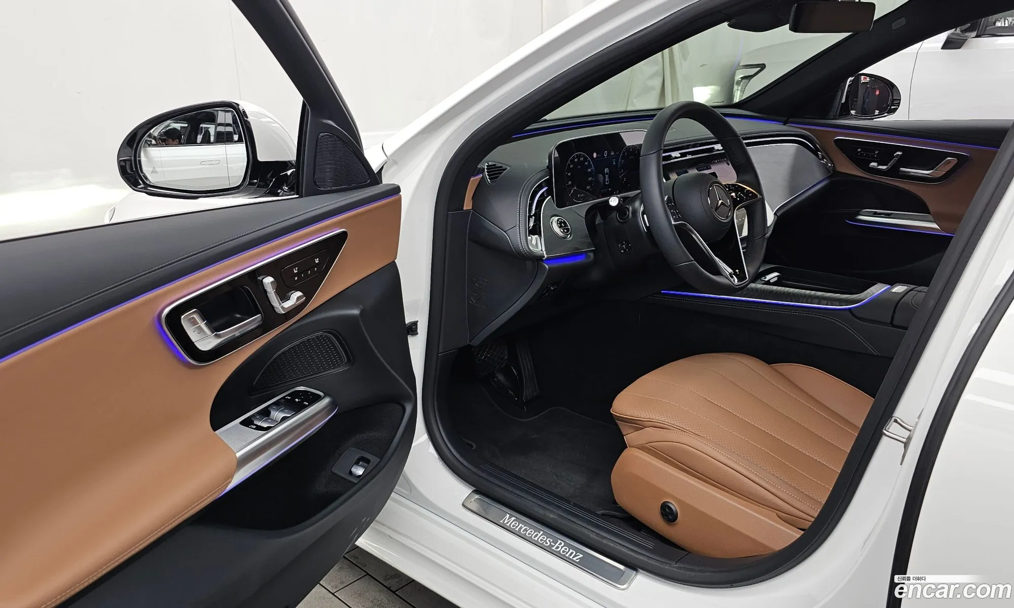 Mercedes-Benz E-Class W214 2025 — 7