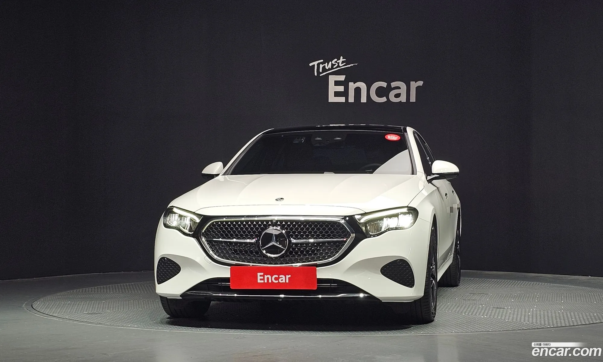 Mercedes-Benz E-Class W214 2025 — 6