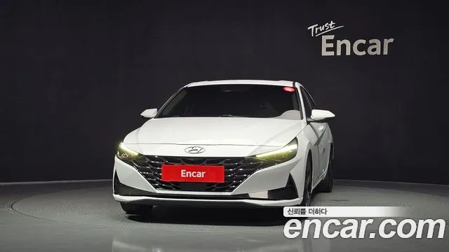 Hyundai Elantra Hybrid 2020 — 2