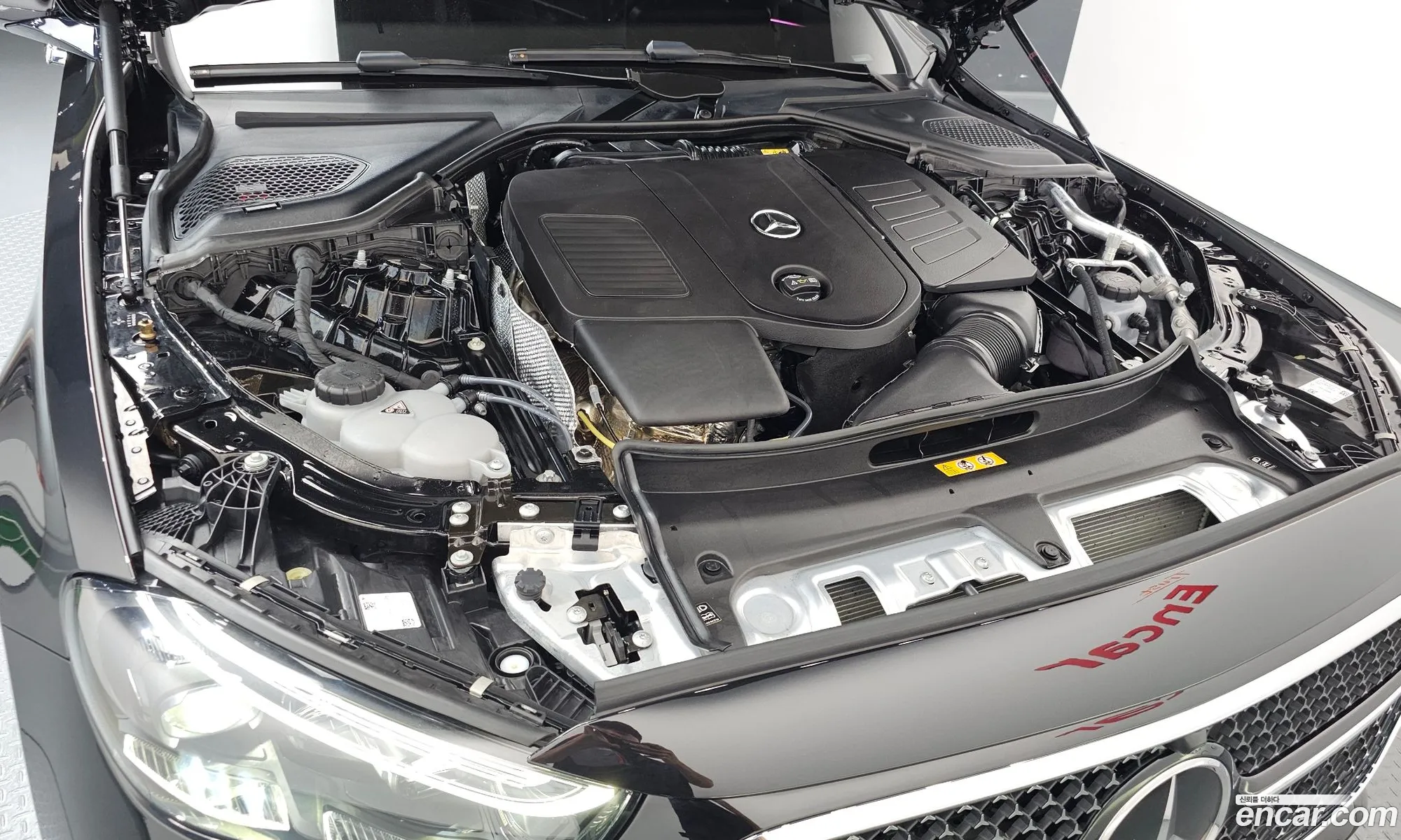 Mercedes-Benz E-Class W214 2025 — 11
