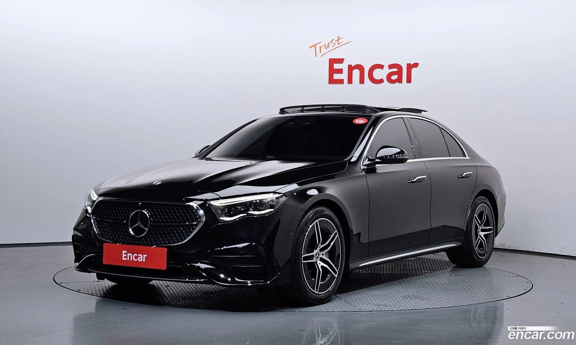 Mercedes-Benz E-Class W214 2025 — 18