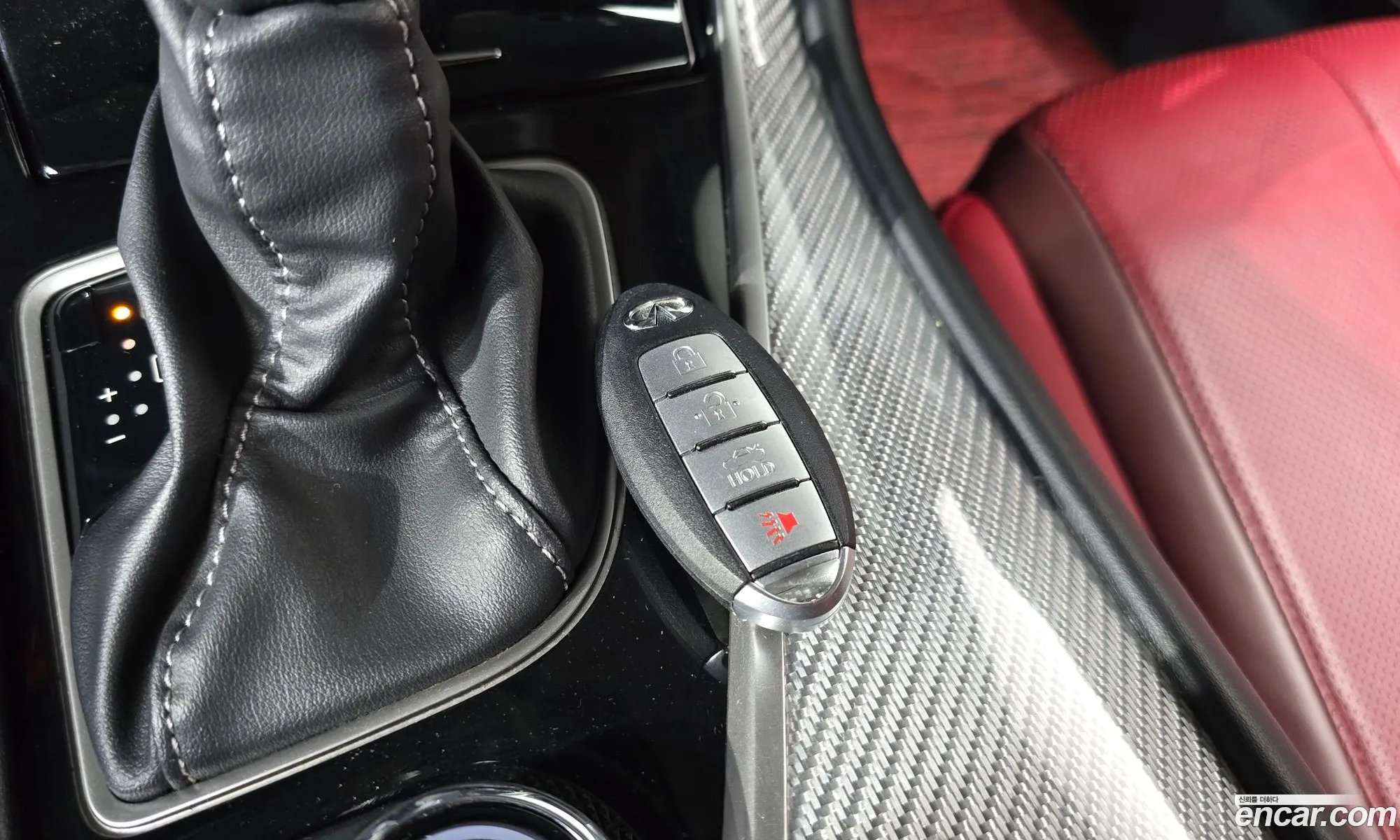 Infiniti Q60
