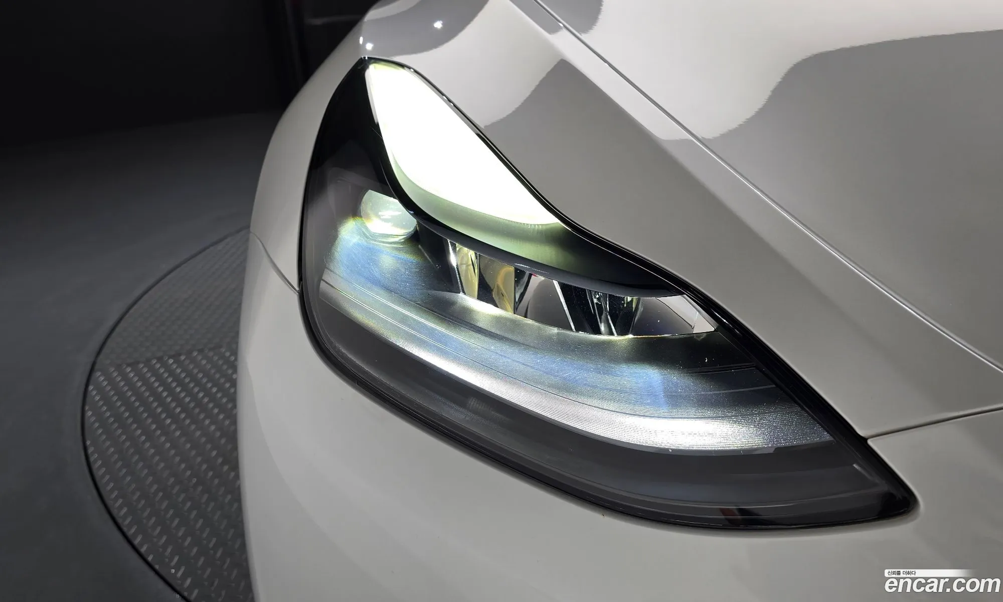Tesla Model Y 2023 LRWYGCFS3PC074558 — 21