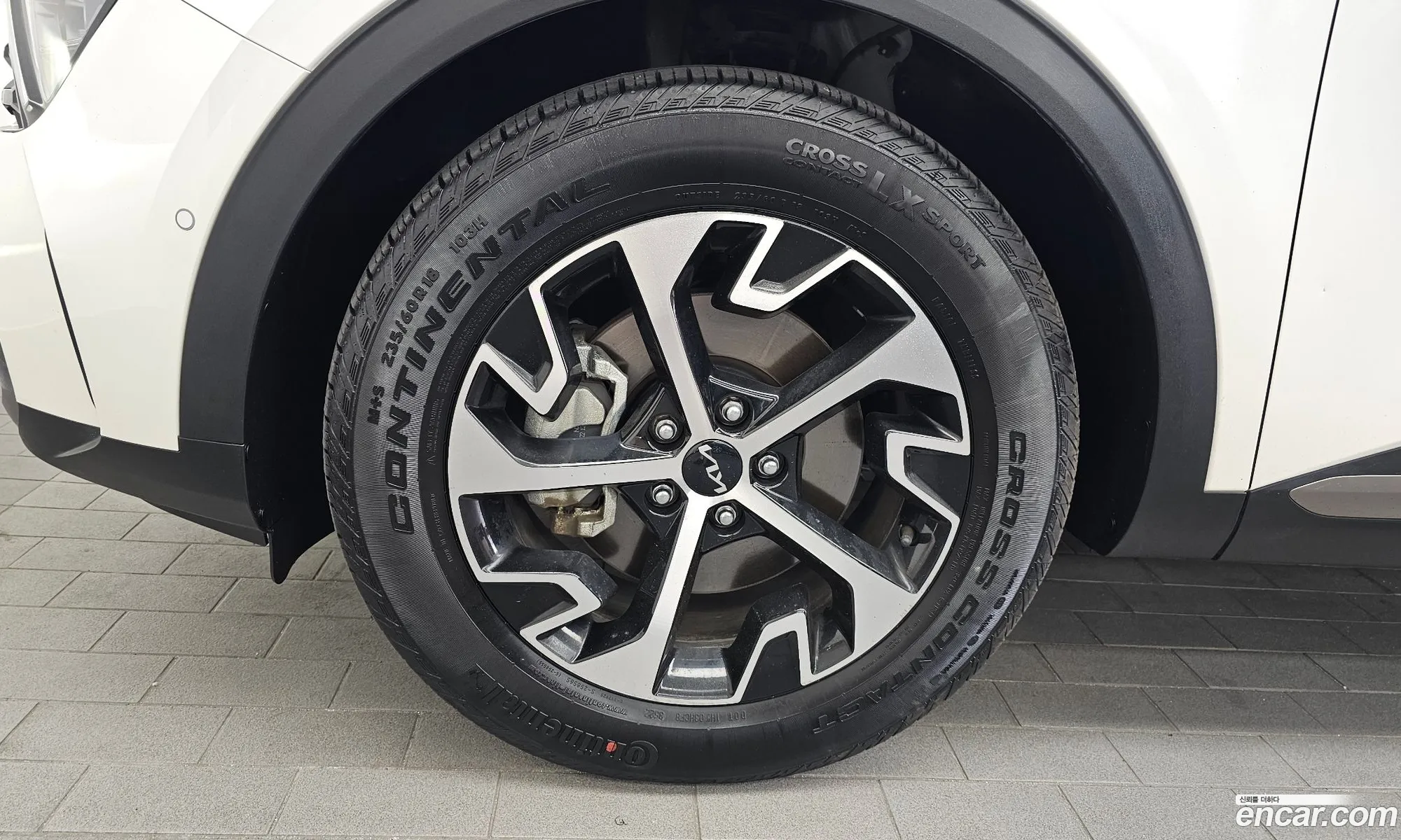 Kia Sportage Hybrid 2023 — 3