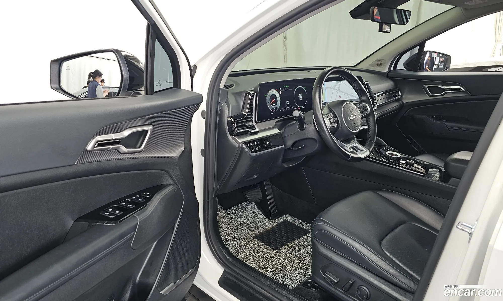 Kia Sportage Hybrid 2023 — 9