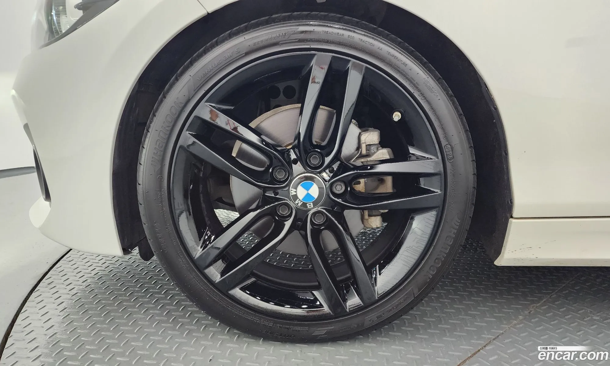 BMW 1 Series 2018 WBA1S5105J5L14979 — 31