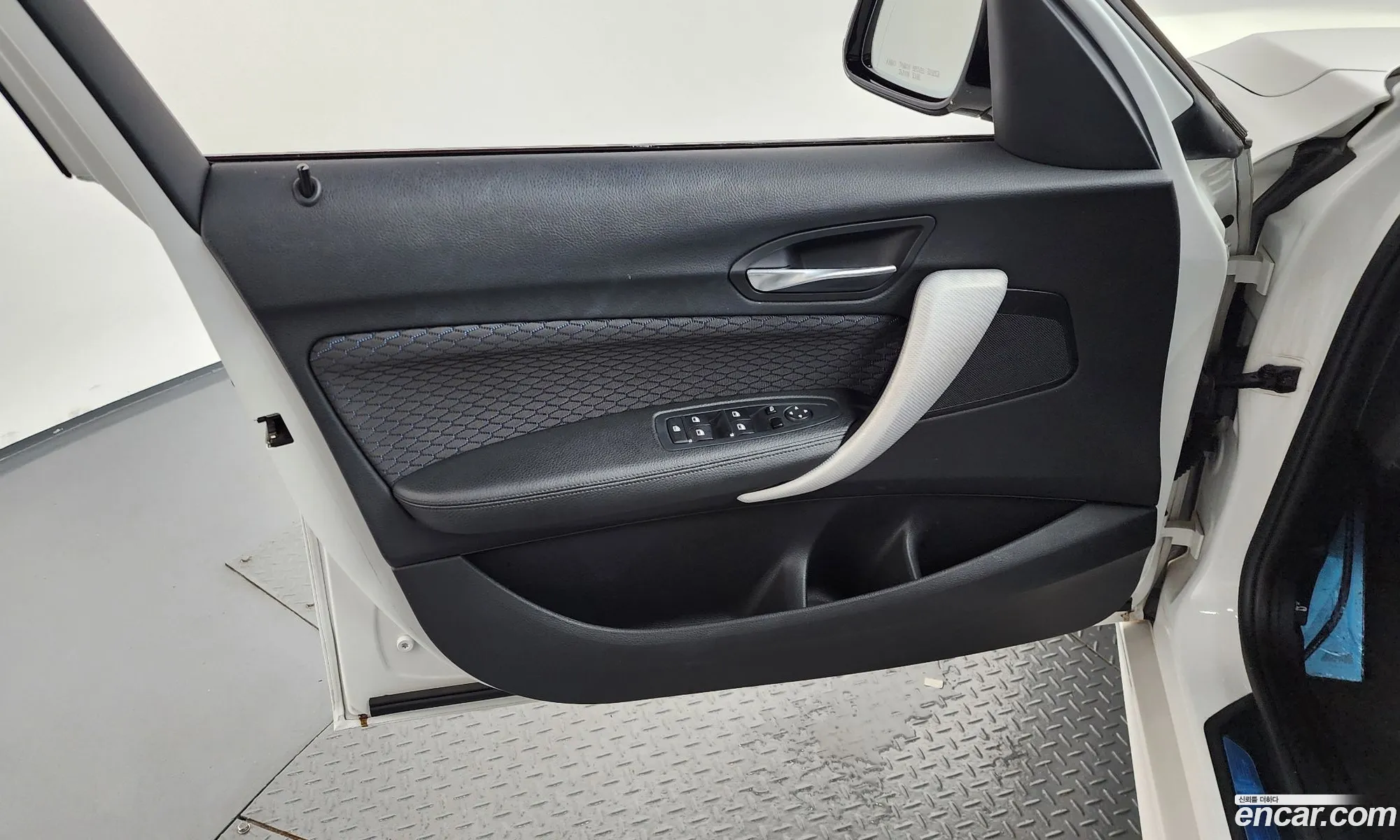 BMW 1 Series 2018 WBA1S5105J5L14979 — 13