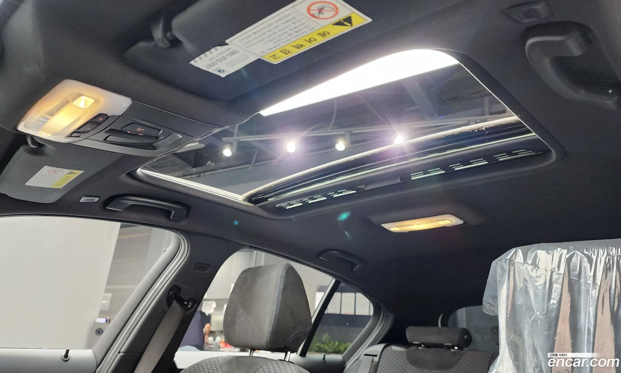 BMW 1 Series 2018 WBA1S5105J5L14979 — 29