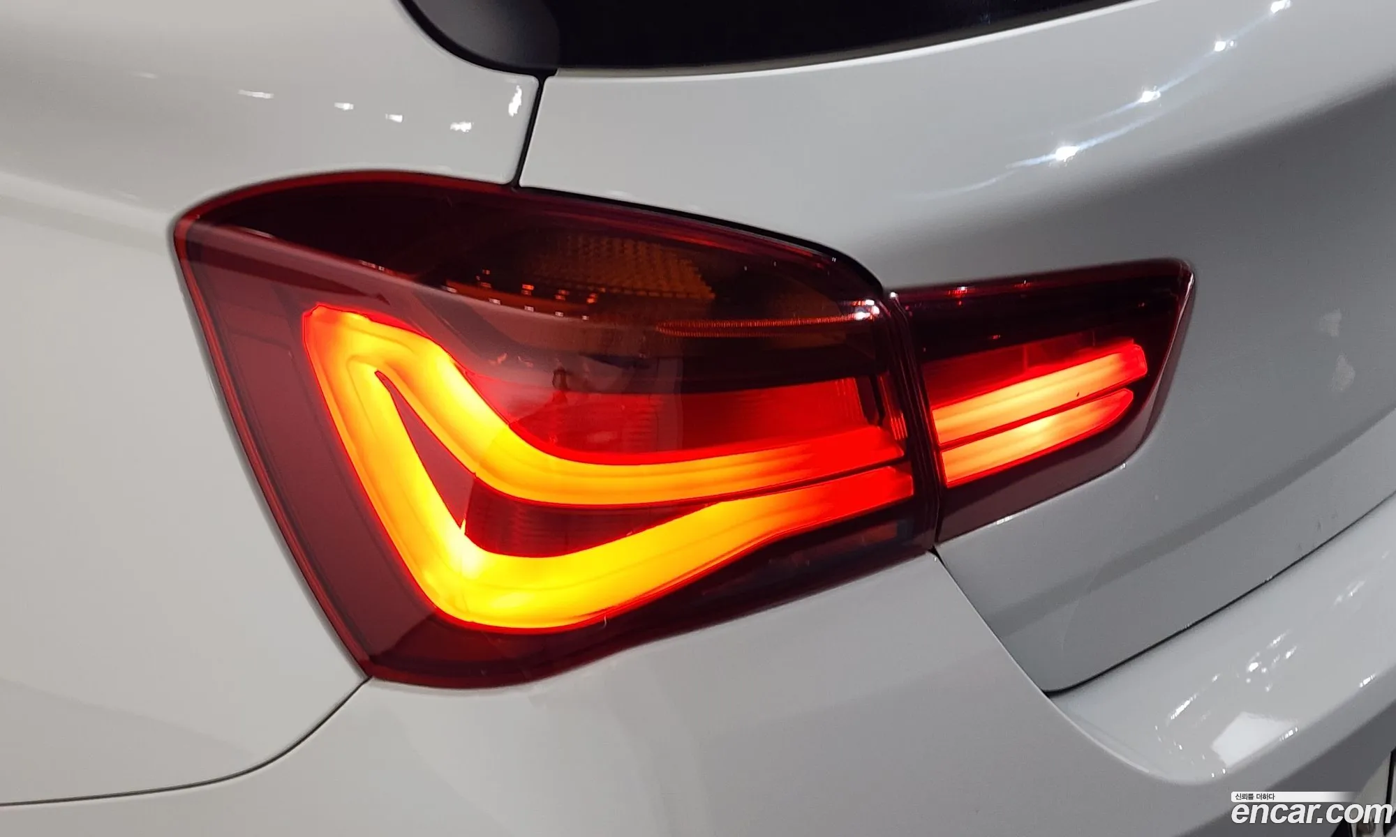 BMW 1 Series 2018 WBA1S5105J5L14979 — 19