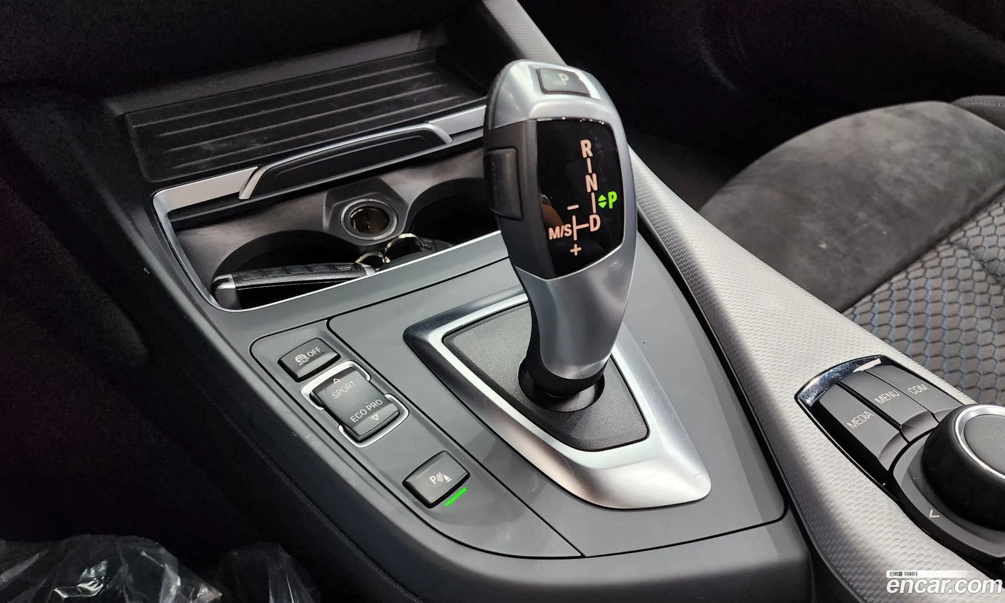 BMW 1 Series 2018 WBA1S5105J5L14979 — 17