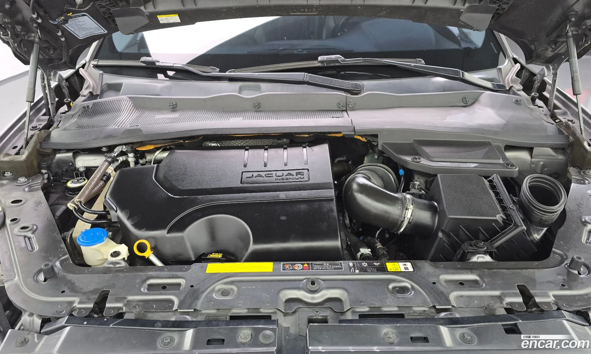 Jaguar E-Pace 2018 SADFA2BX7J1Z20897 — 4