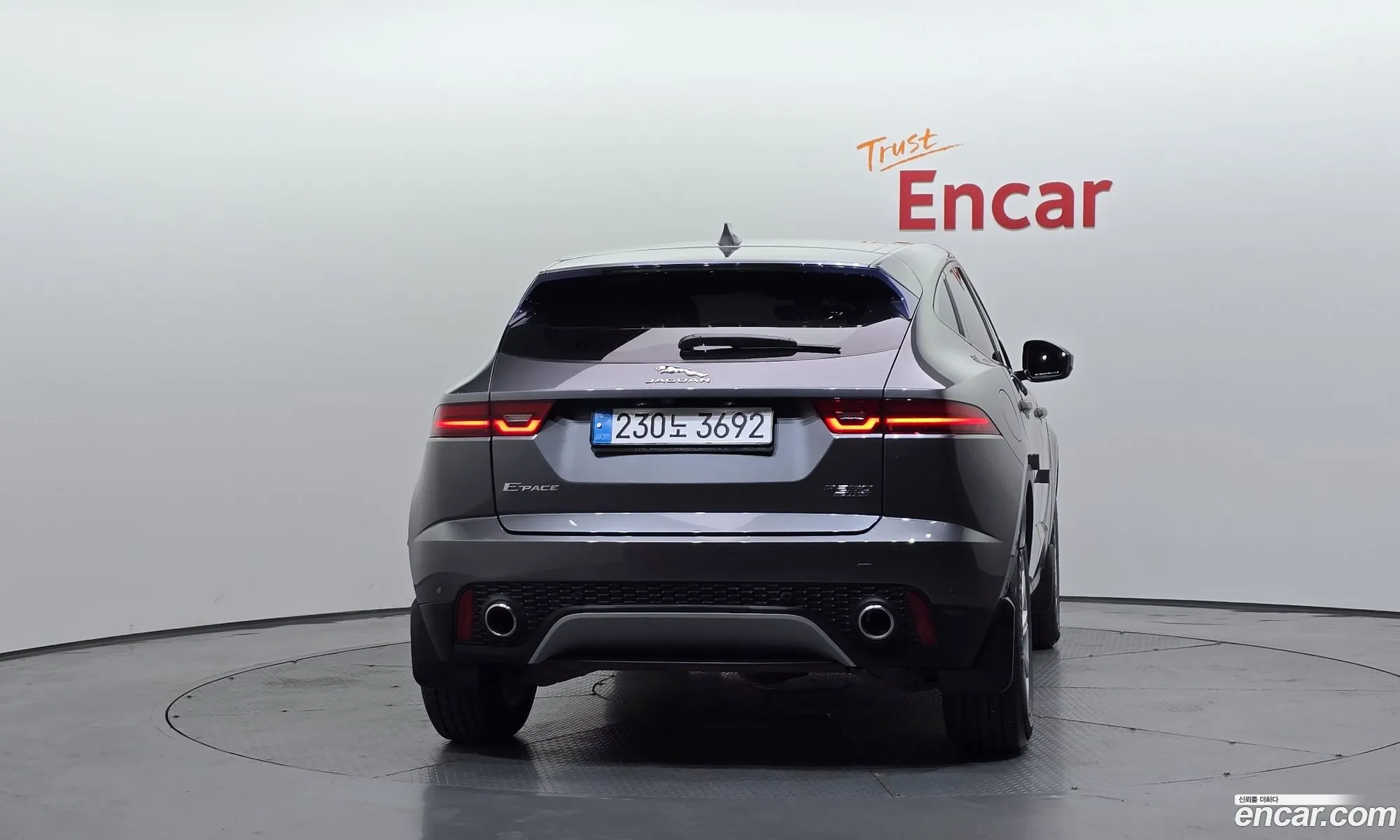 Jaguar E-Pace 2018 SADFA2BX7J1Z20897 — 6
