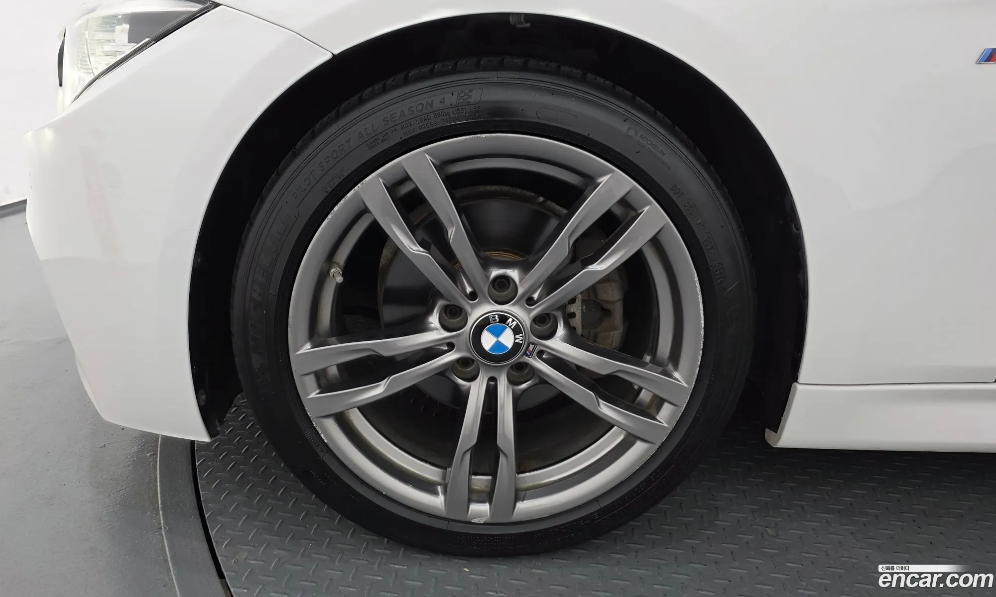 BMW 3 Series 2017 WBA8A9107HK883403 — 12