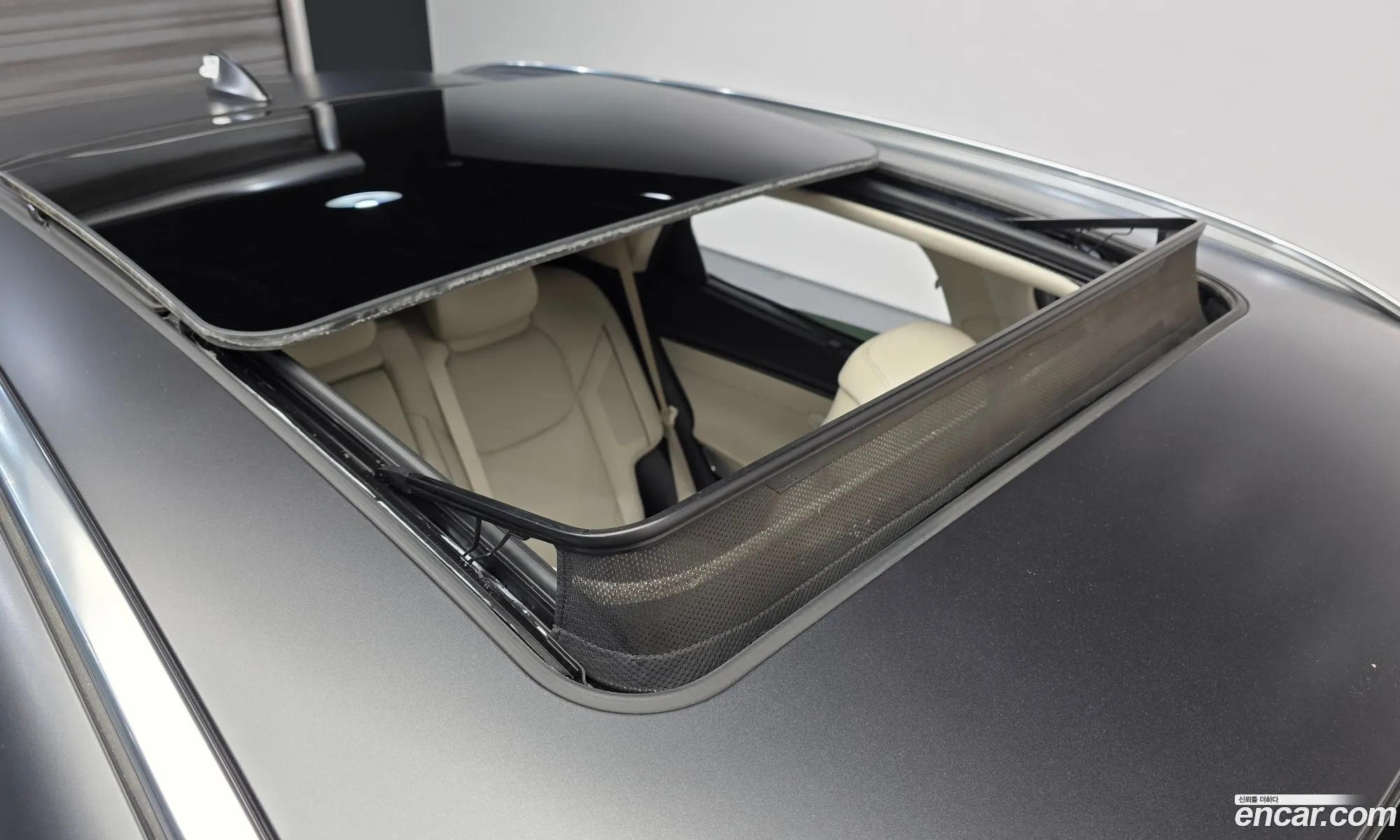Genesis GV70 2022 — 29