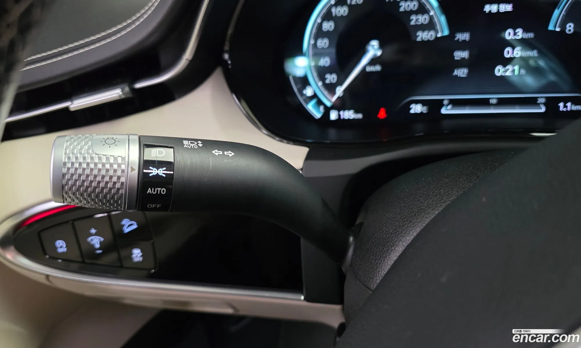 Genesis GV70 2022 — 18