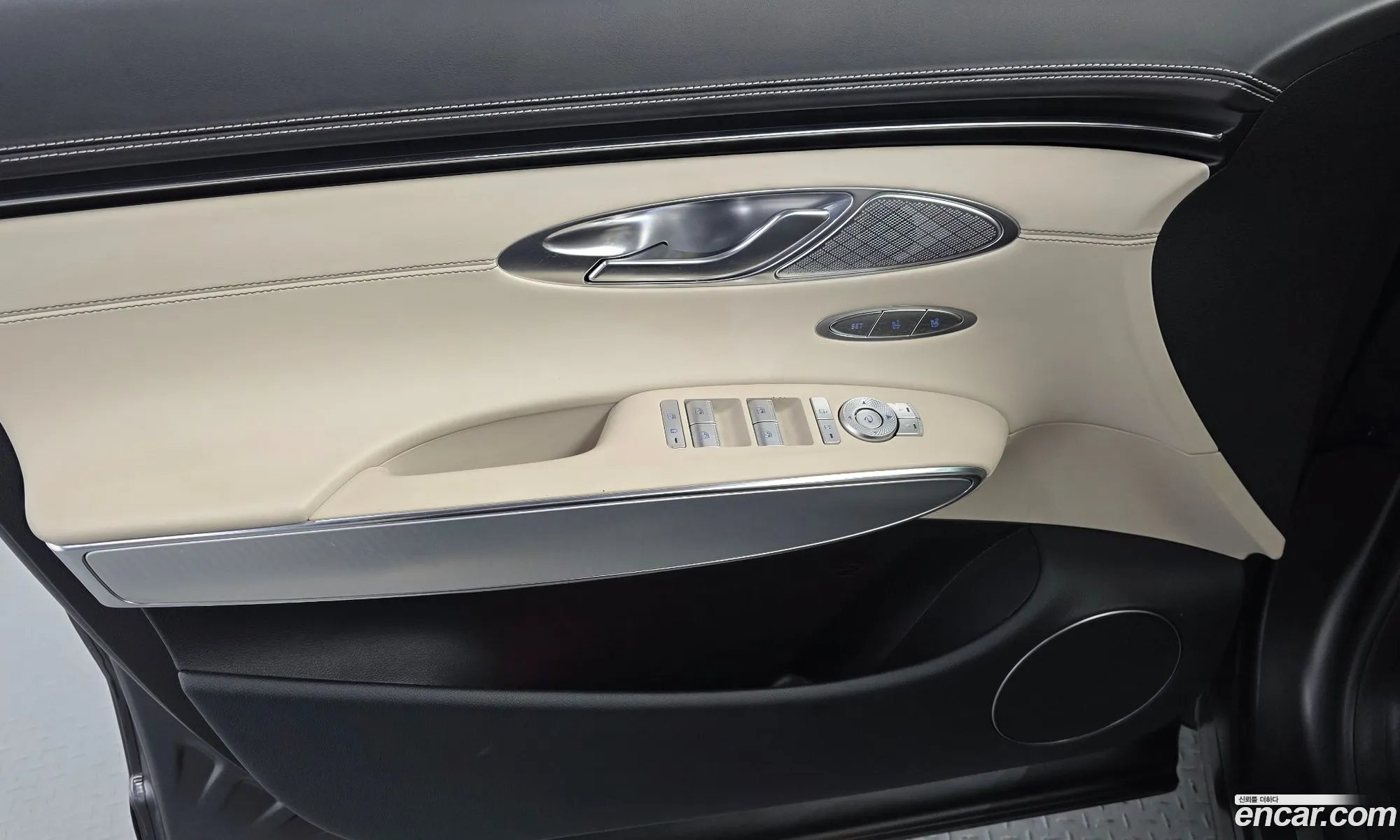 Genesis GV70 2022 — 4