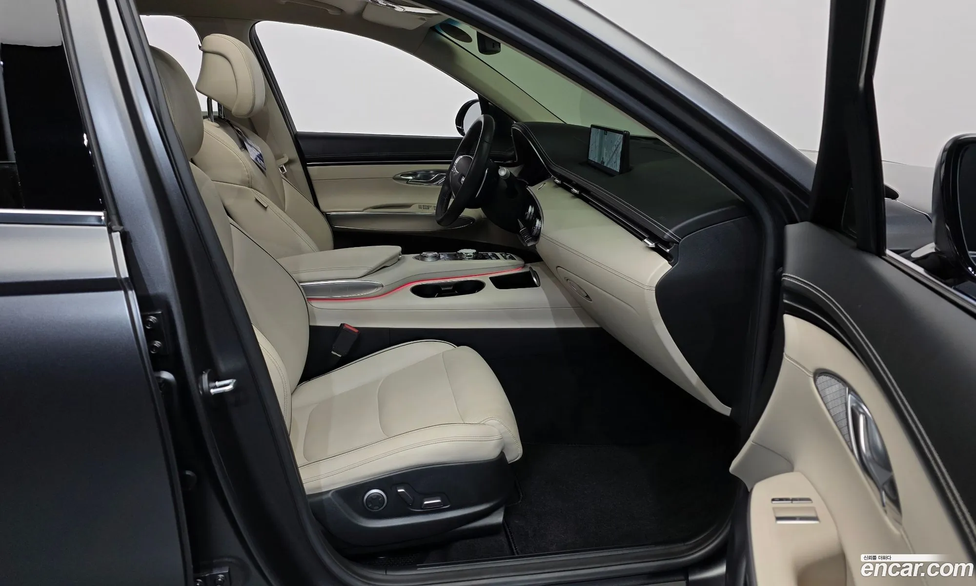 Genesis GV70 2022 — 31