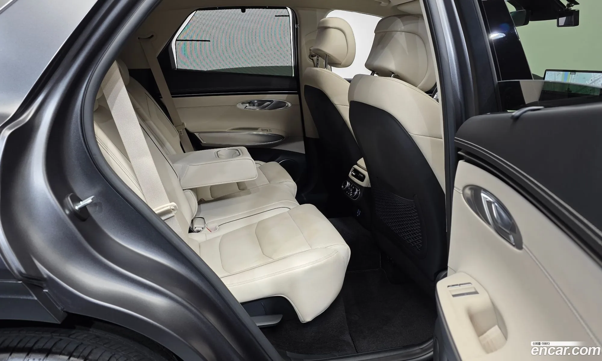 Genesis GV70 2022 — 9