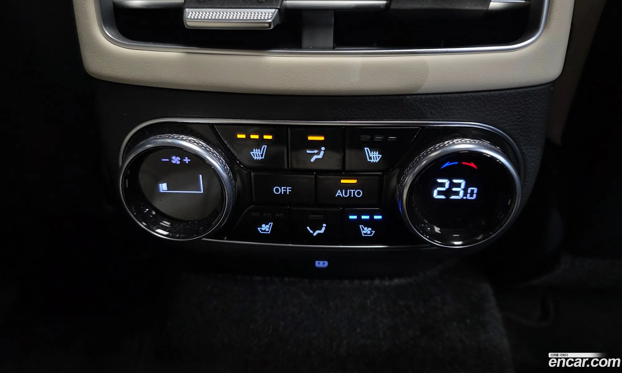 Genesis GV70 2022 — 28