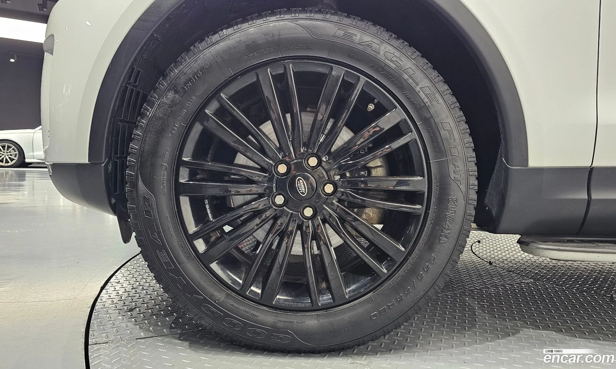 Land Rover Discovery 5 2018 SALRA2BKXJA061469 — 15