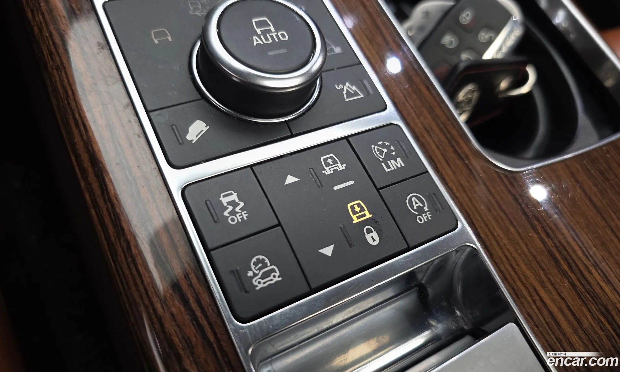 Land Rover Range Rover 2017 — 12