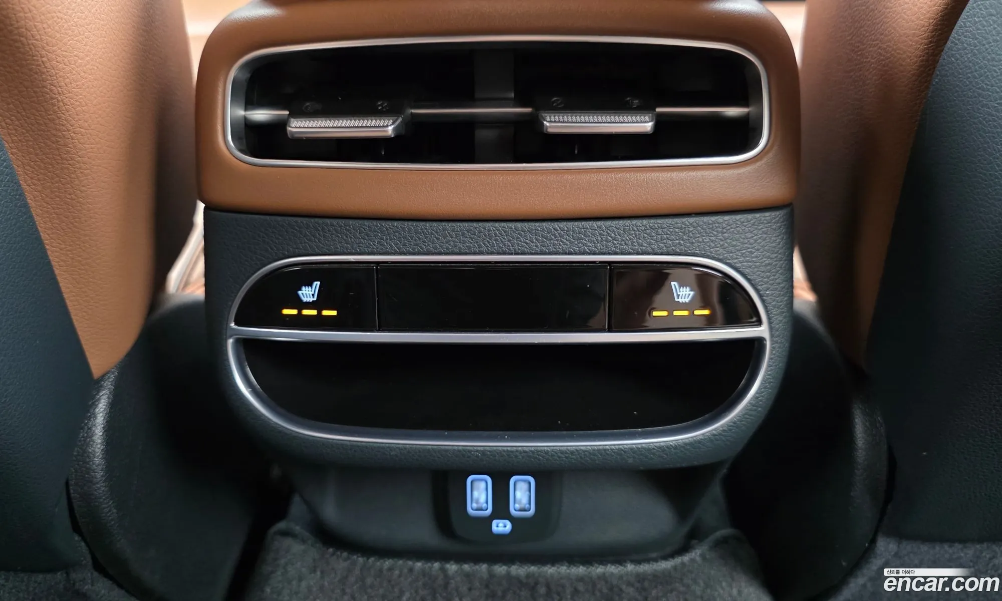 Genesis GV70 2021 — 3