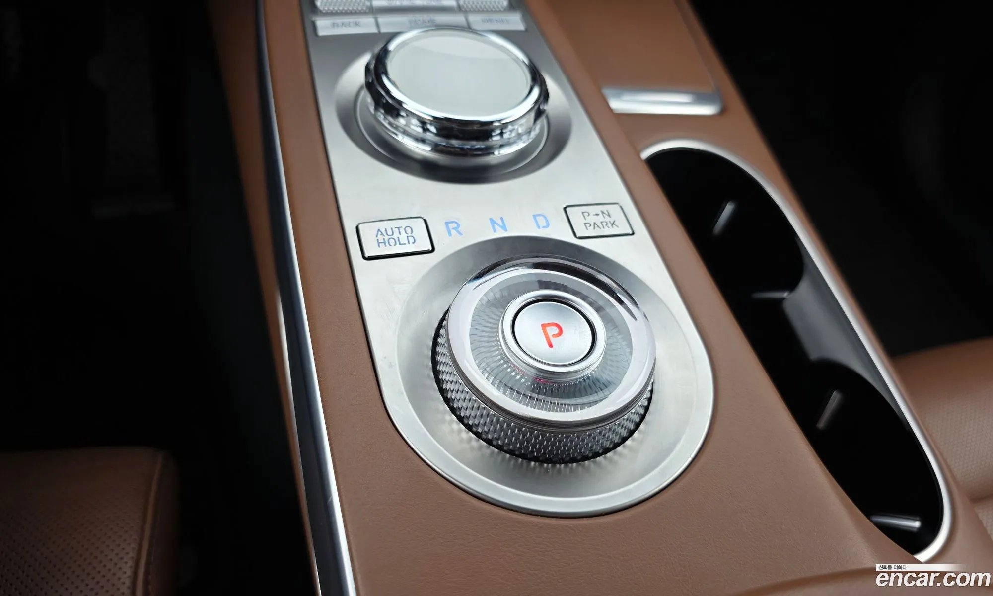 Genesis GV70 2021 — 9