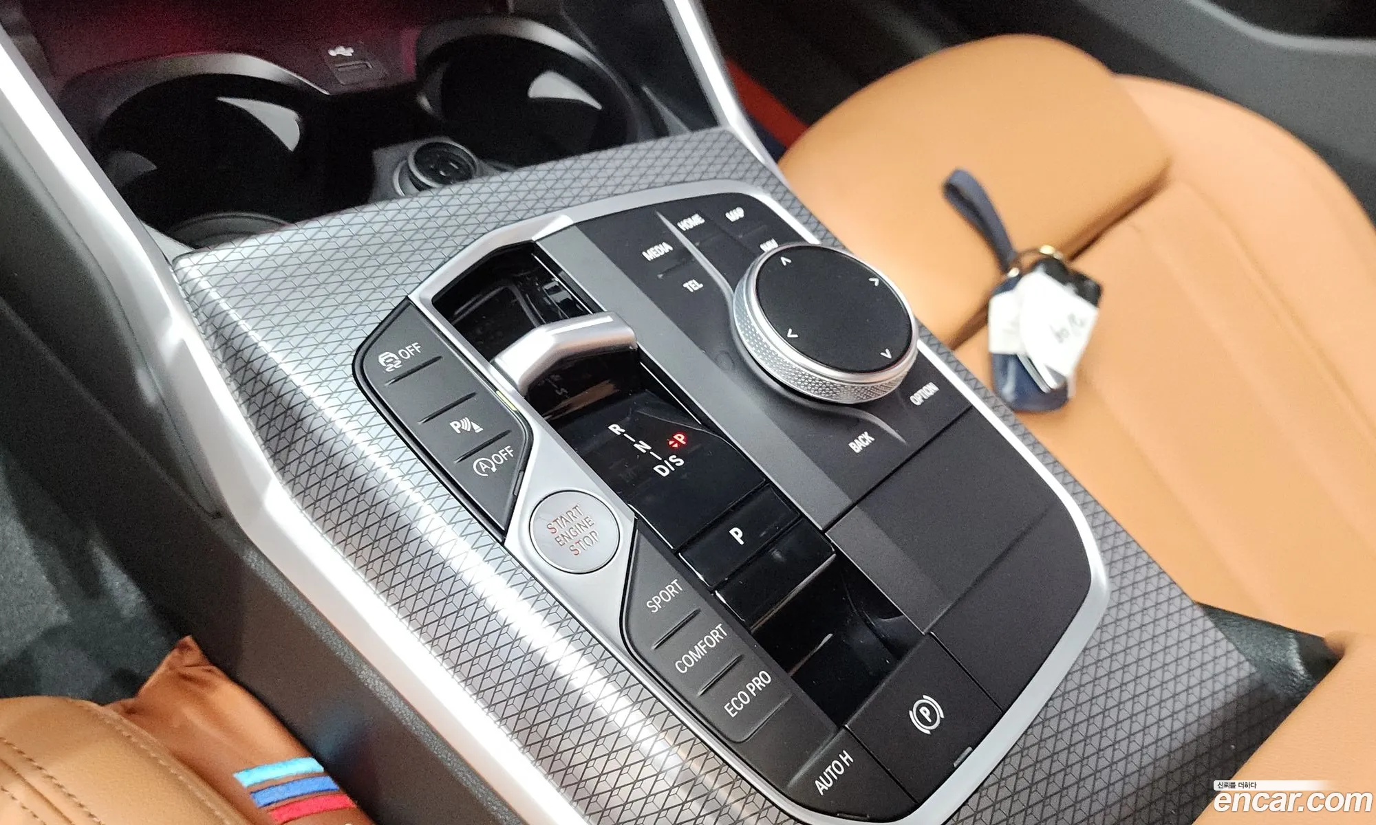 BMW 3 Series 2023 — 3
