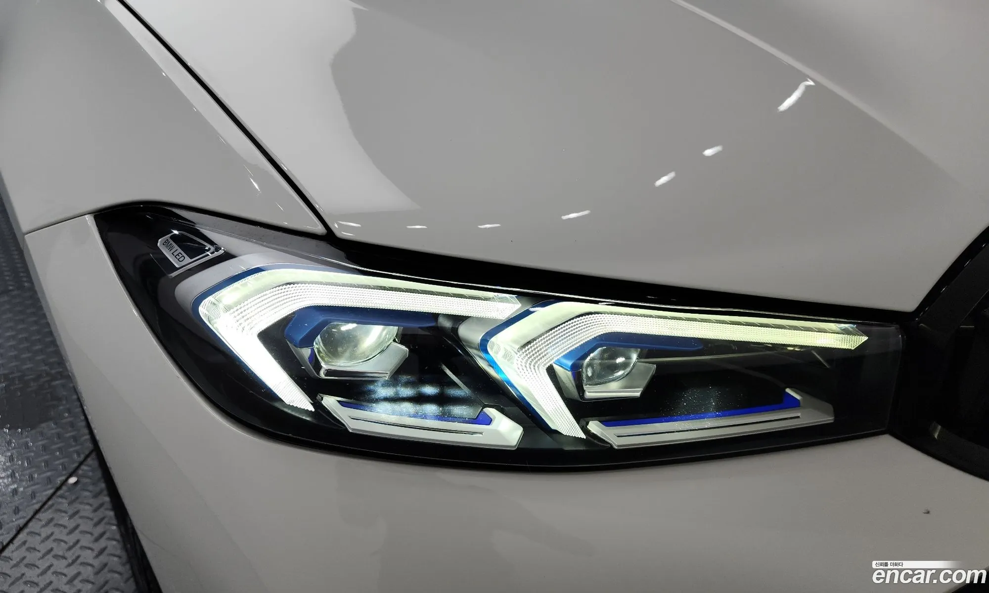 BMW 3 Series 2023 — 13