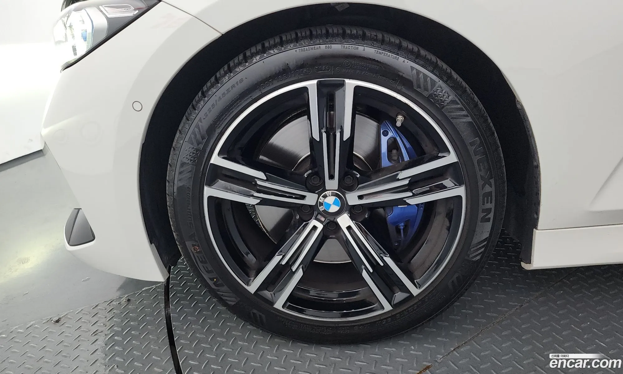 BMW 3 Series 2023 — 7