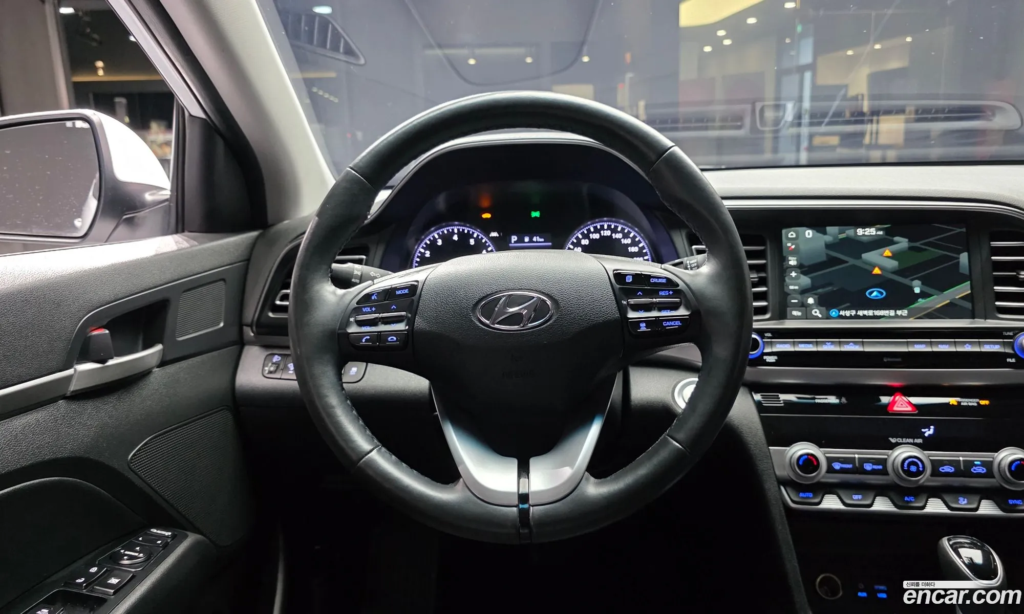 Hyundai Elantra AD 2020 — 15