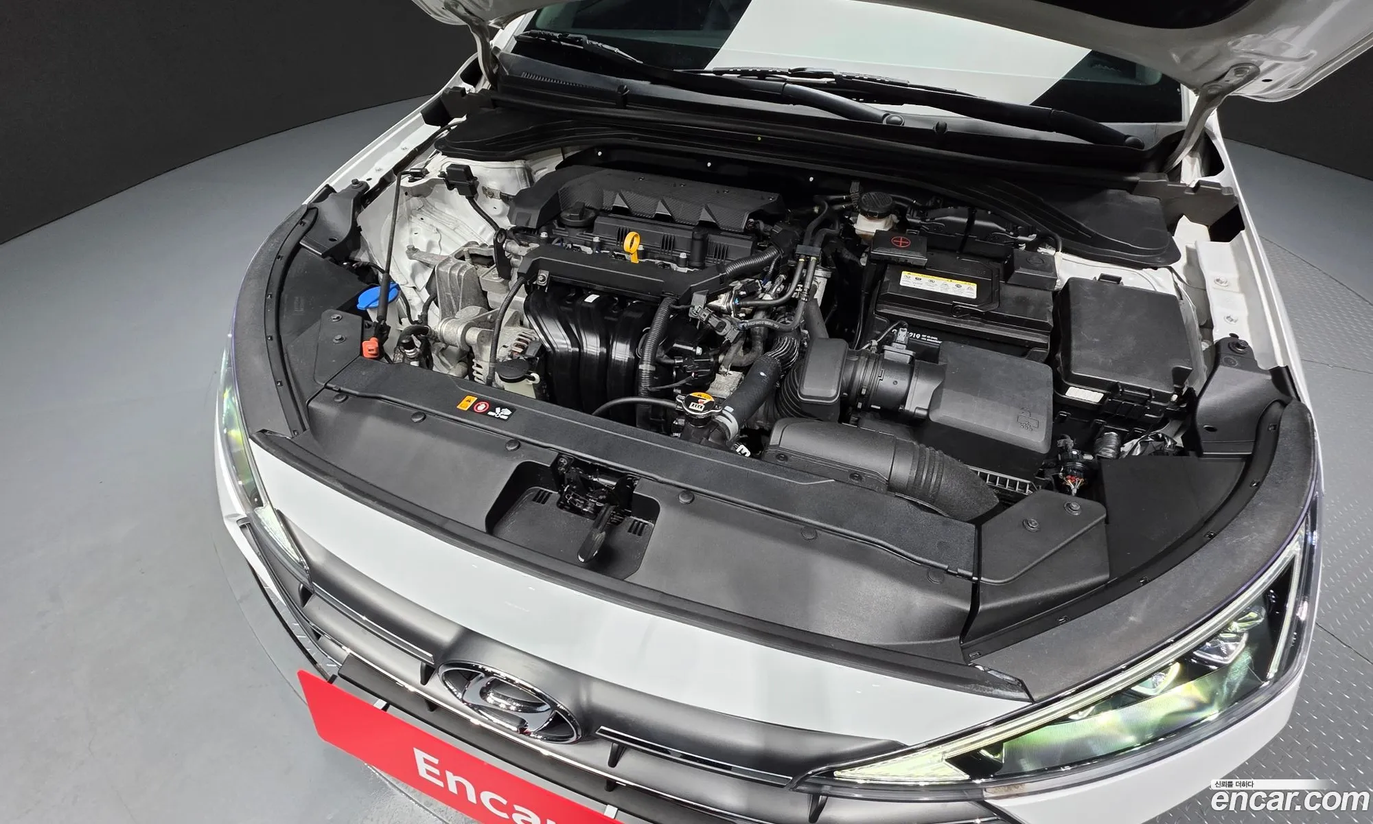 Hyundai Elantra AD 2020 — 20