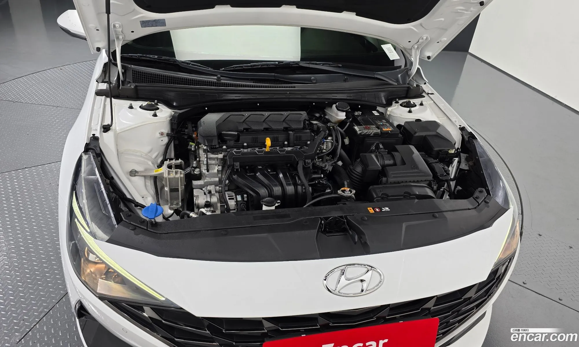 Hyundai Elantra 2022 — 3